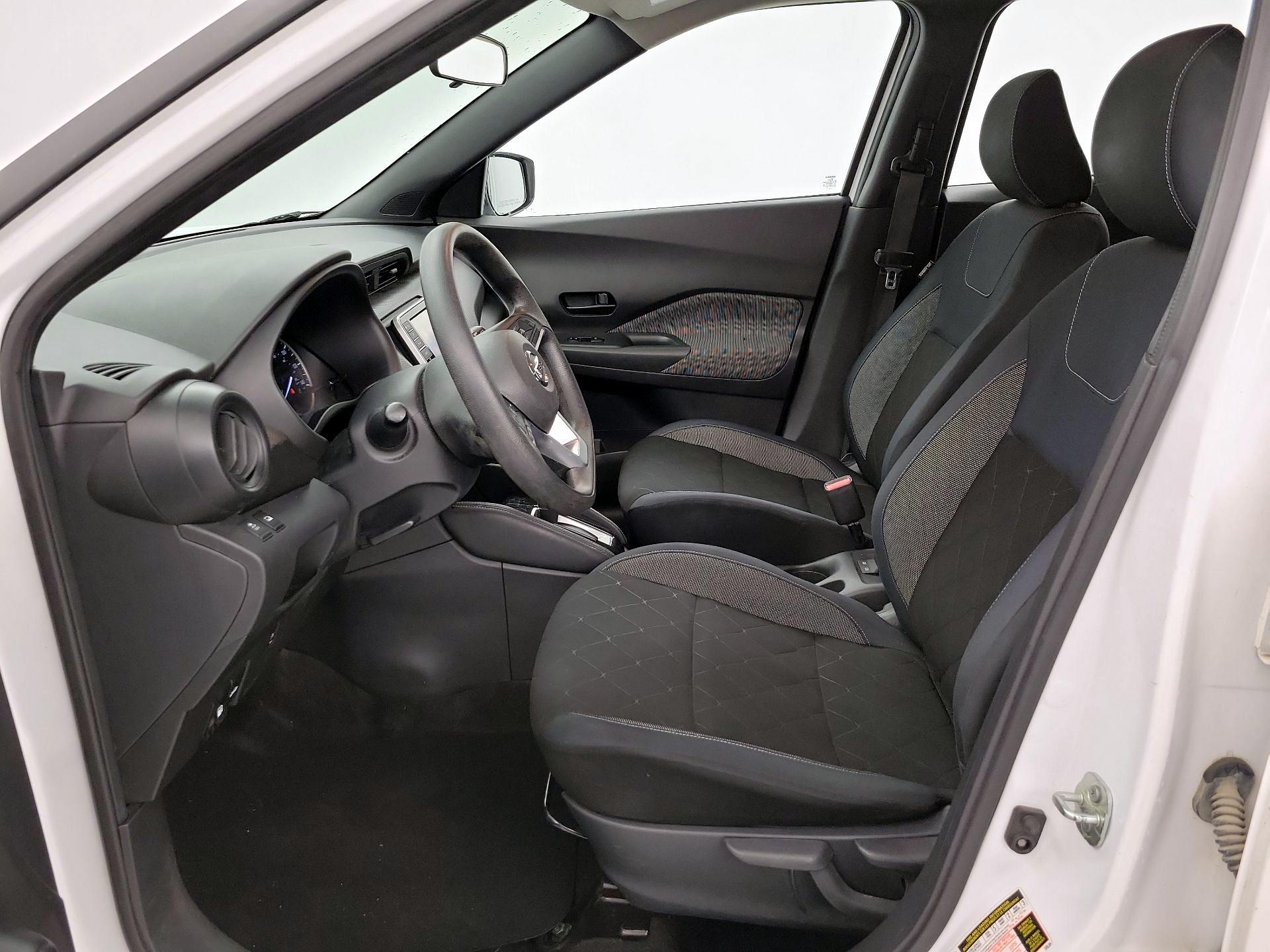 Thumbnail: 2019 Nissan Kicks - 11