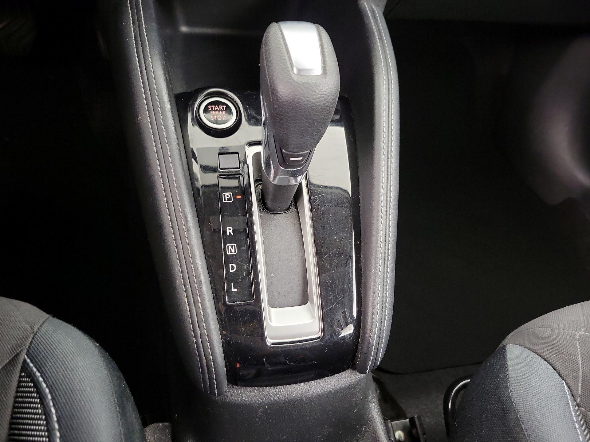Thumbnail: 2019 Nissan Kicks - 17