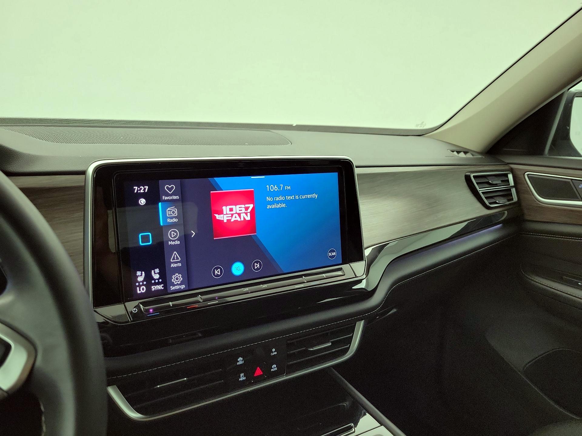 Thumbnail: 2024 Volkswagen Atlas - 15