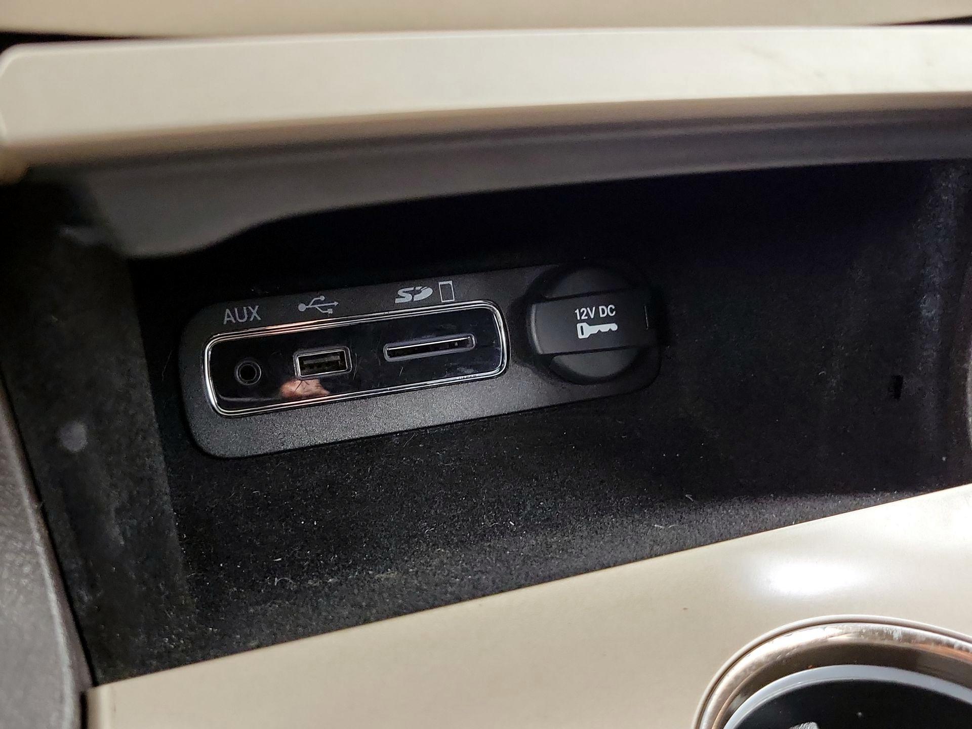 Thumbnail: 2014 Jeep Grand Cherokee - 19