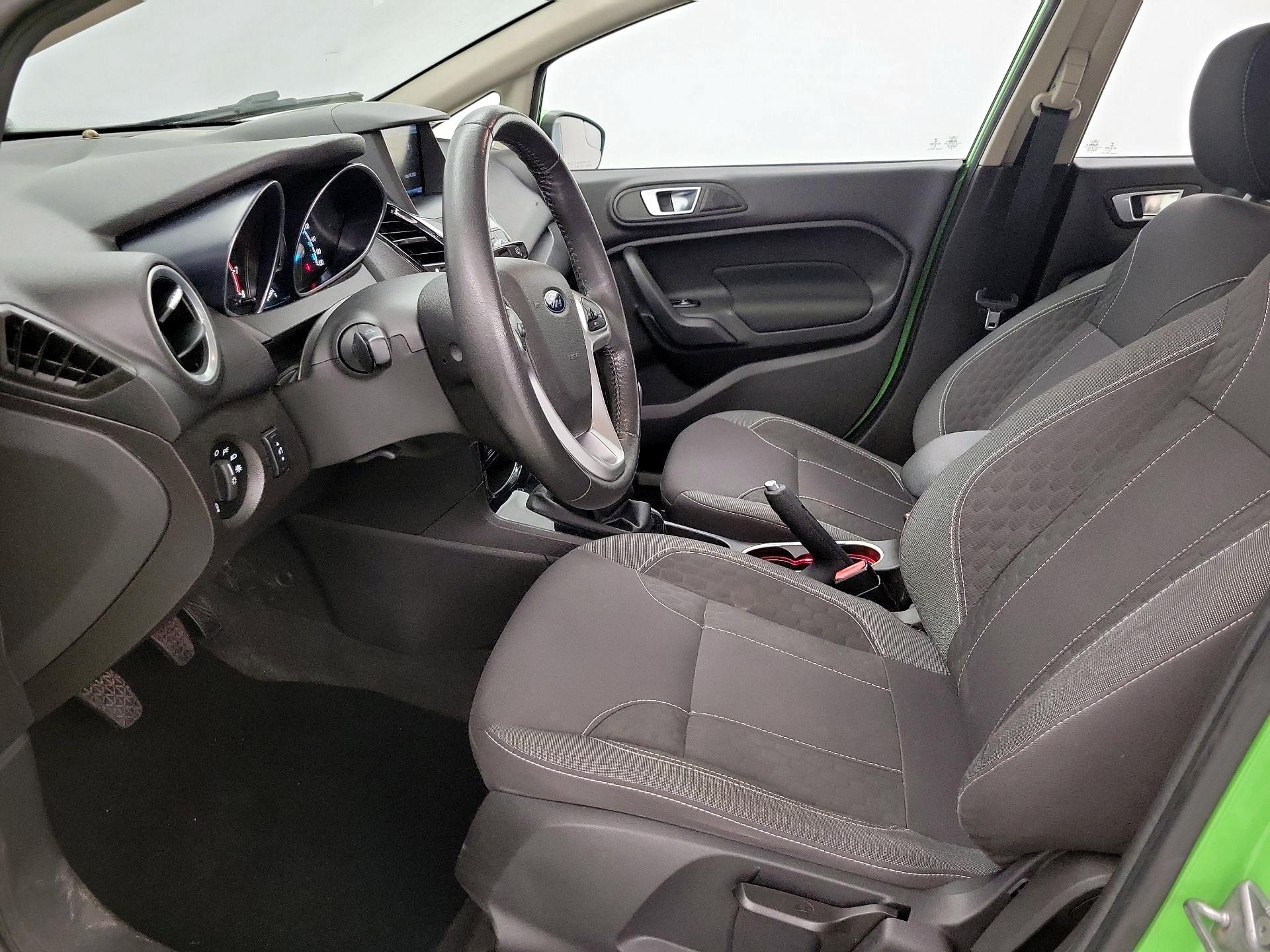 Thumbnail: 2014 Ford Fiesta - 11