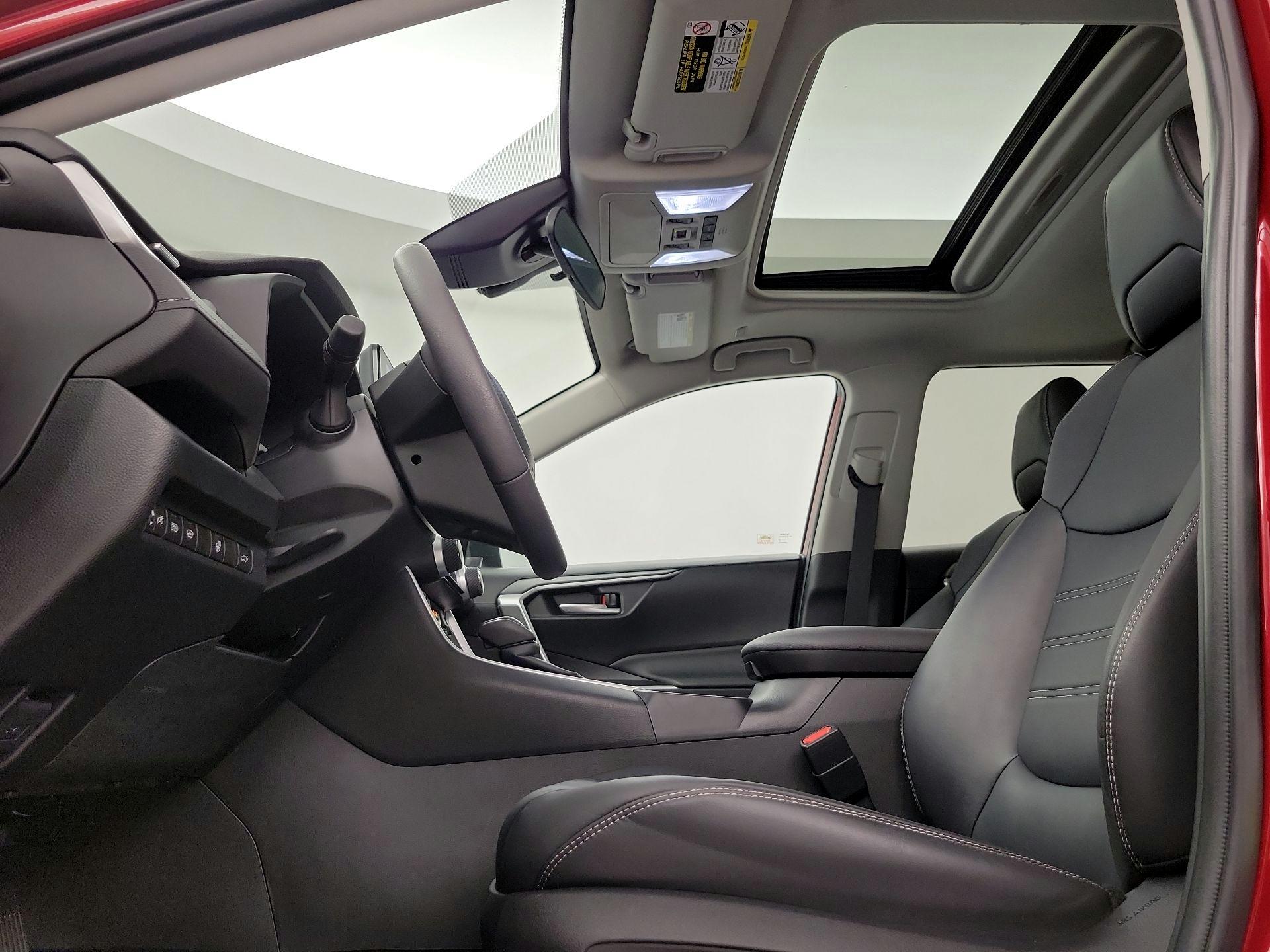 Thumbnail: 2023 Toyota RAV4 - 19