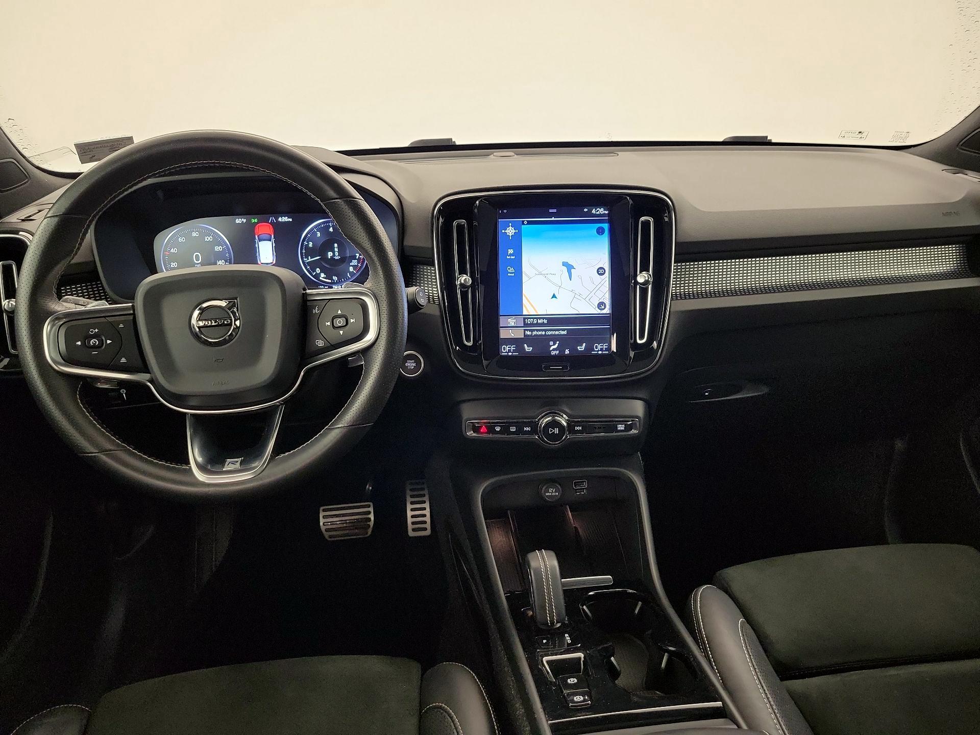 Thumbnail: 2020 Volvo XC40 - 9
