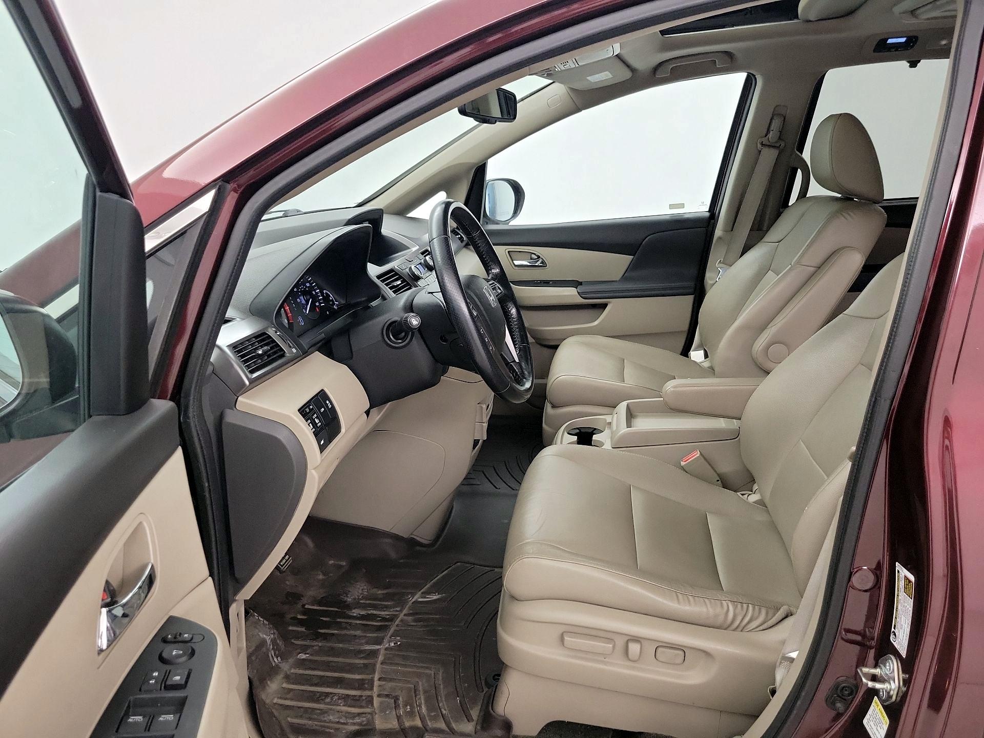 Thumbnail: 2015 Honda Odyssey - 11
