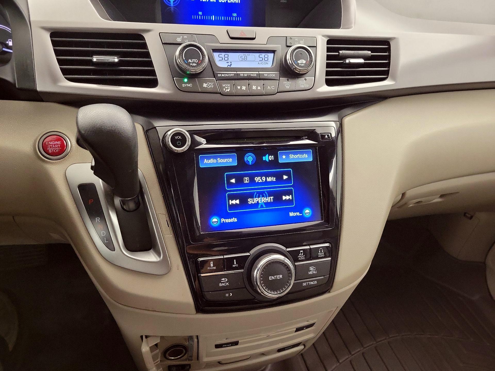 Thumbnail: 2015 Honda Odyssey - 15