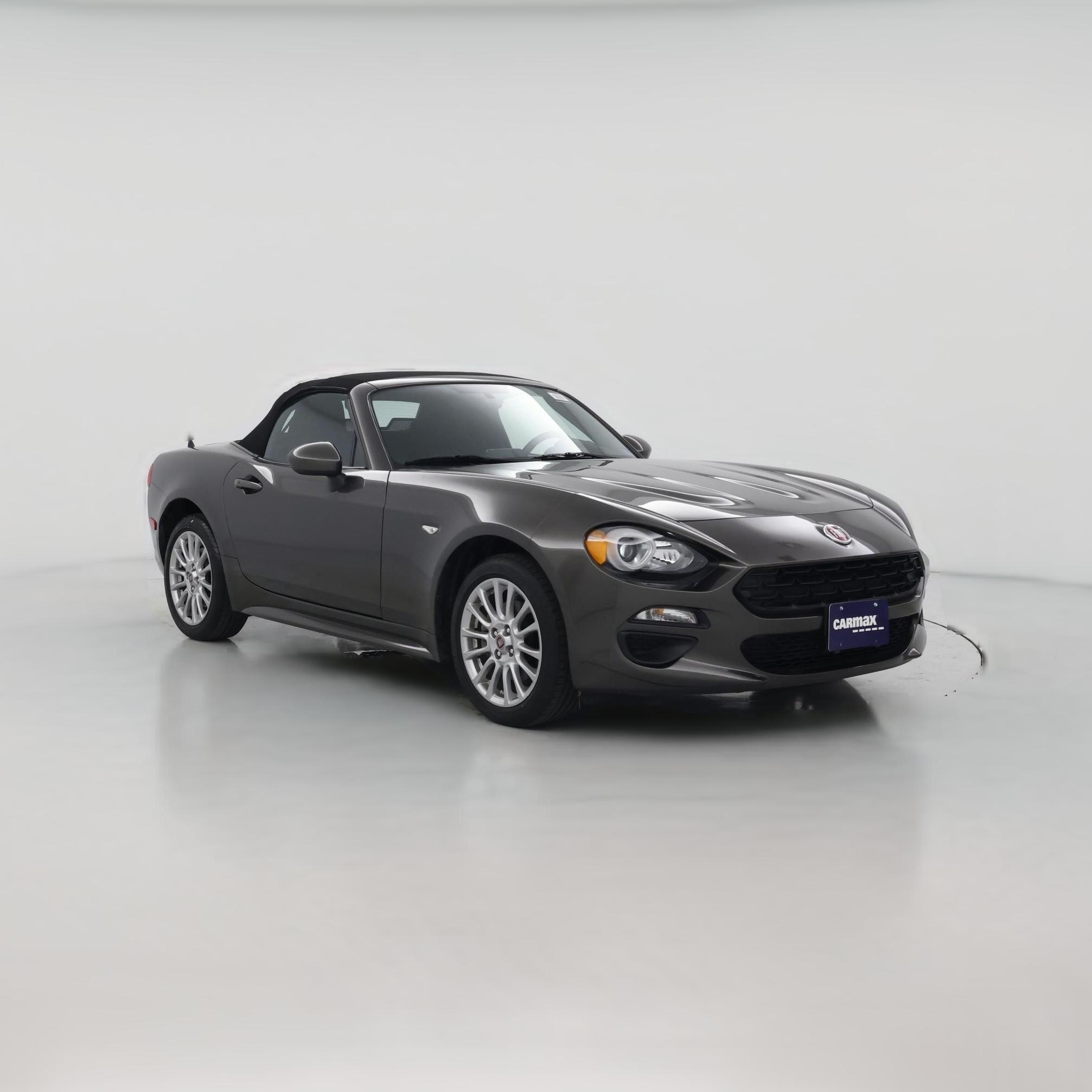 Thumbnail: 2017 Fiat 124 Spider - 1