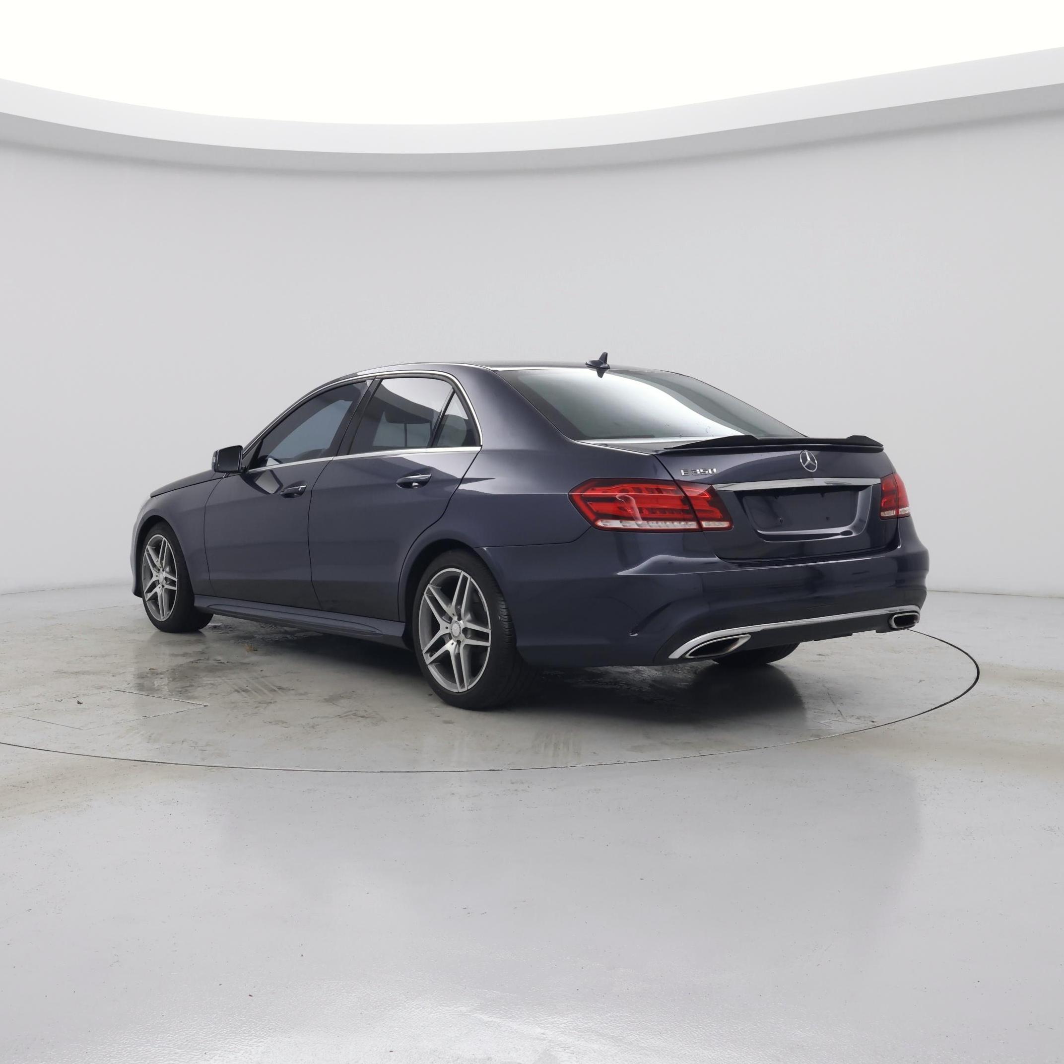 Thumbnail: 2016 Mercedes-Benz E-Class - 2