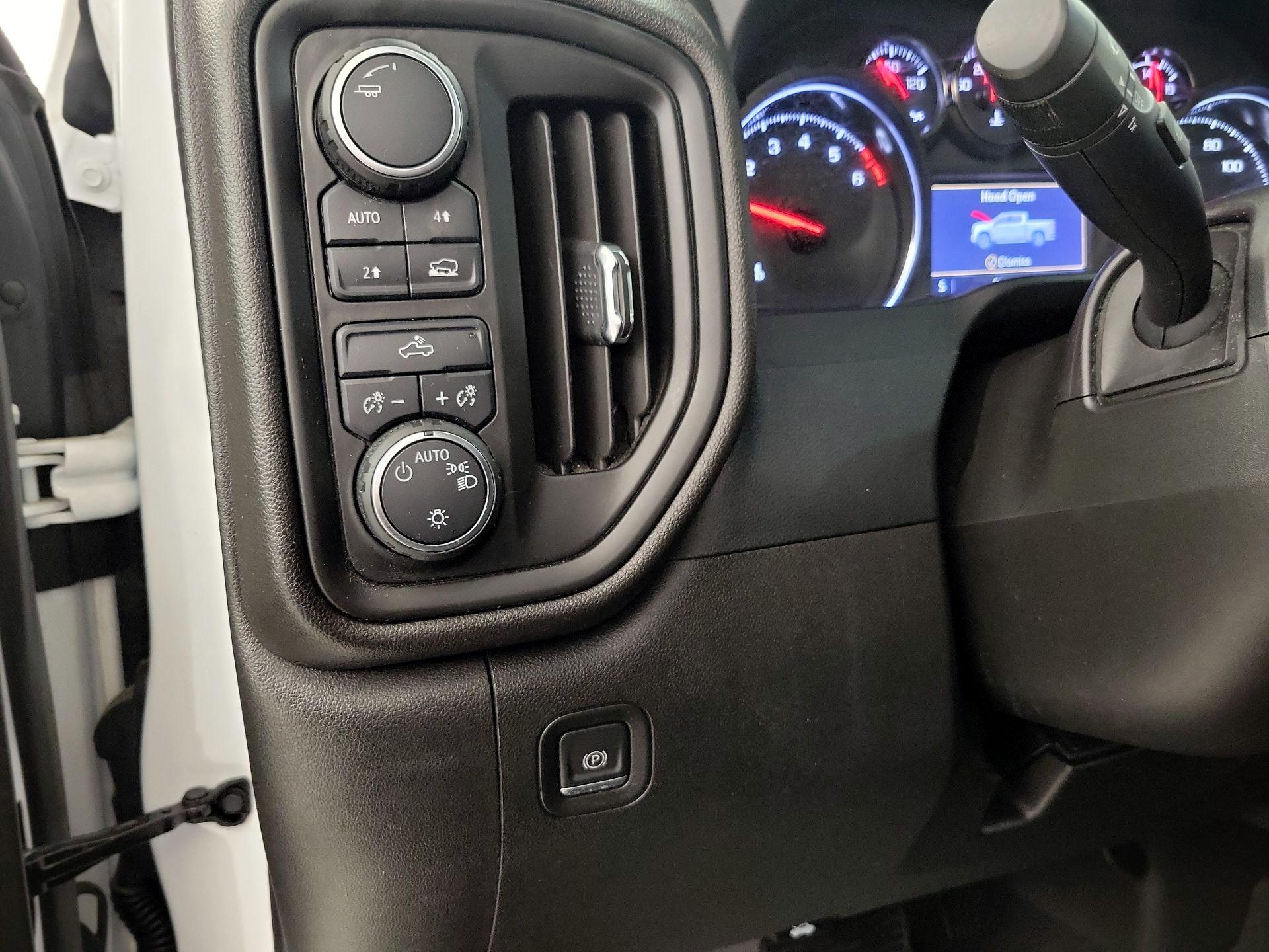 Thumbnail: 2022 Chevrolet Silverado 1500 - 13