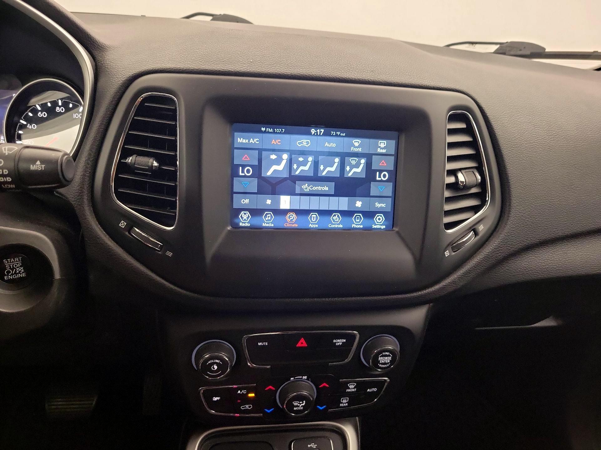 Thumbnail: 2018 Jeep Compass - 16