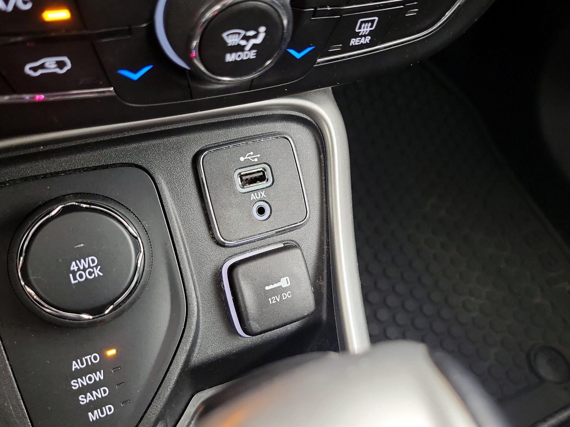 Thumbnail: 2018 Jeep Compass - 18