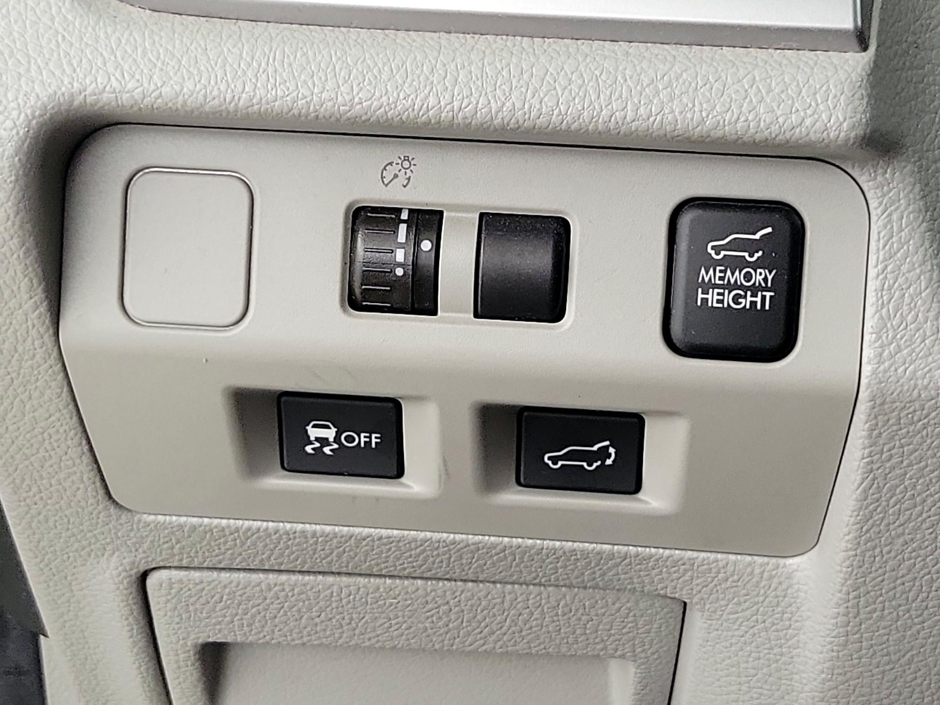 Thumbnail: 2015 Subaru Forester - 13