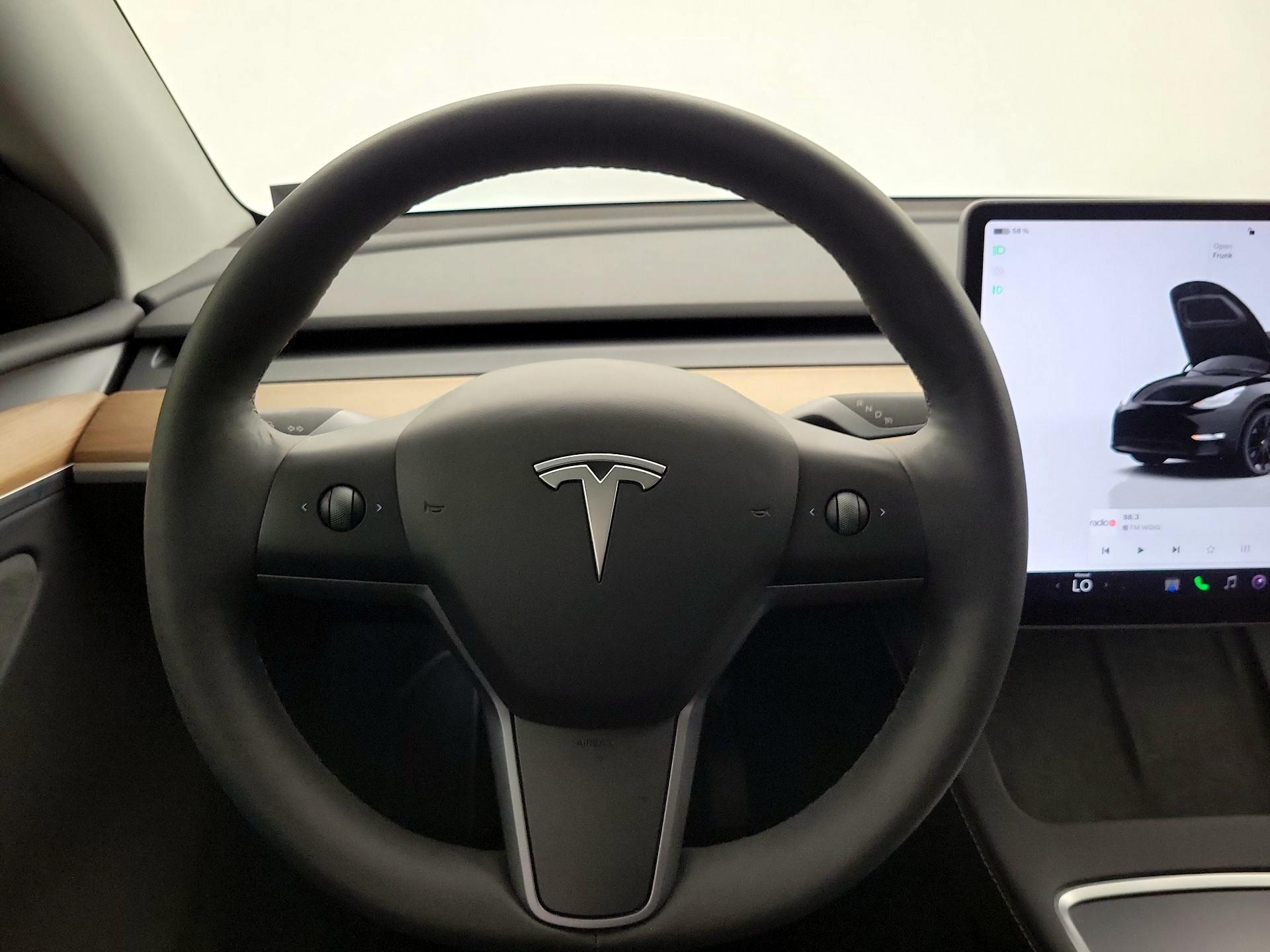 Thumbnail: 2023 Tesla Model Y - 10