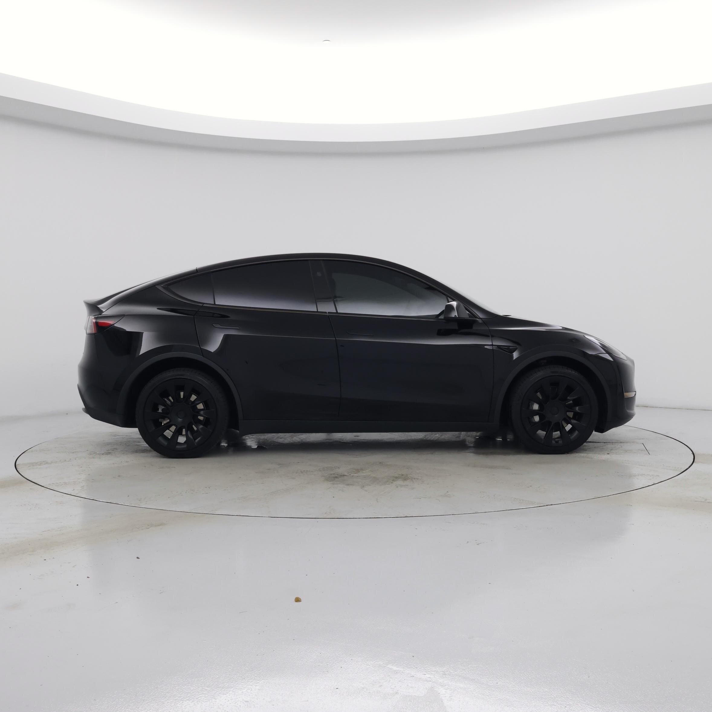 Thumbnail: 2023 Tesla Model Y - 7