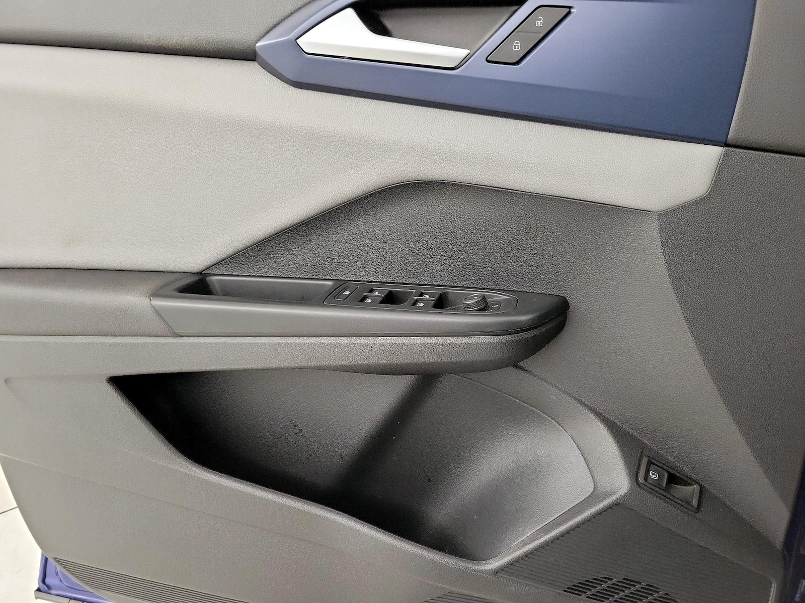 2022 Volkswagen Taos SE - Photo 13