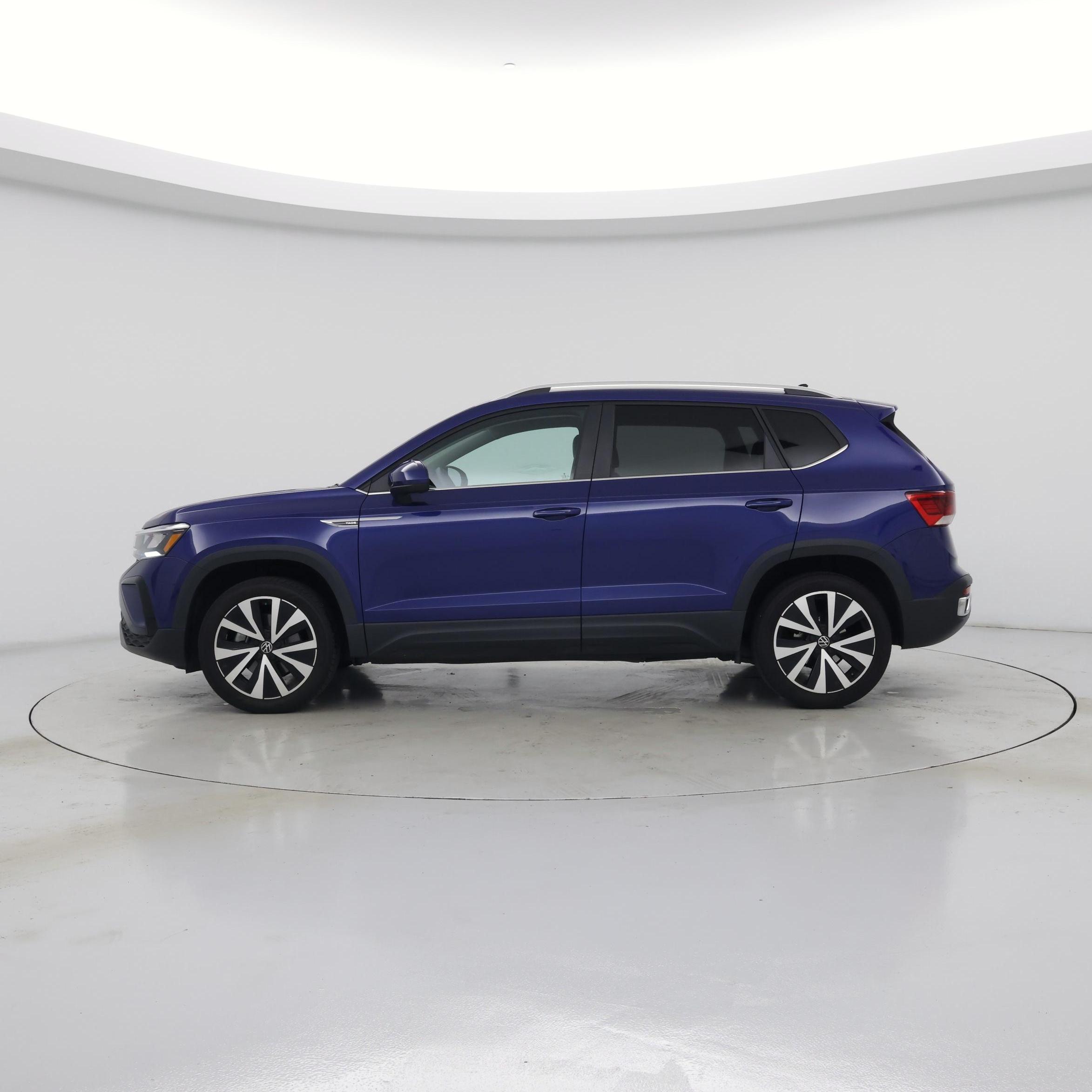 Thumbnail: 2022 Volkswagen Taos - 3