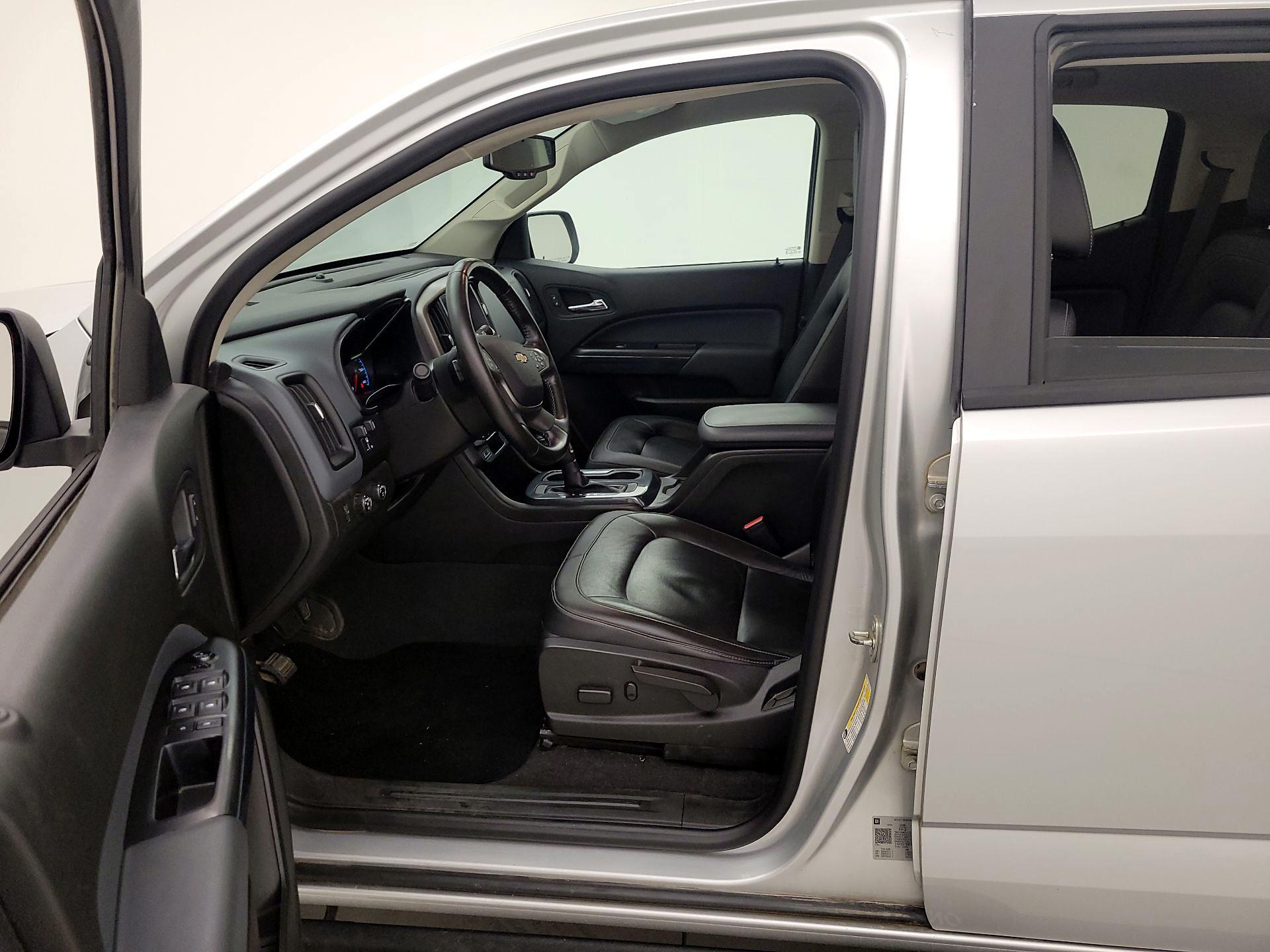 Thumbnail: 2019 Chevrolet Colorado - 11