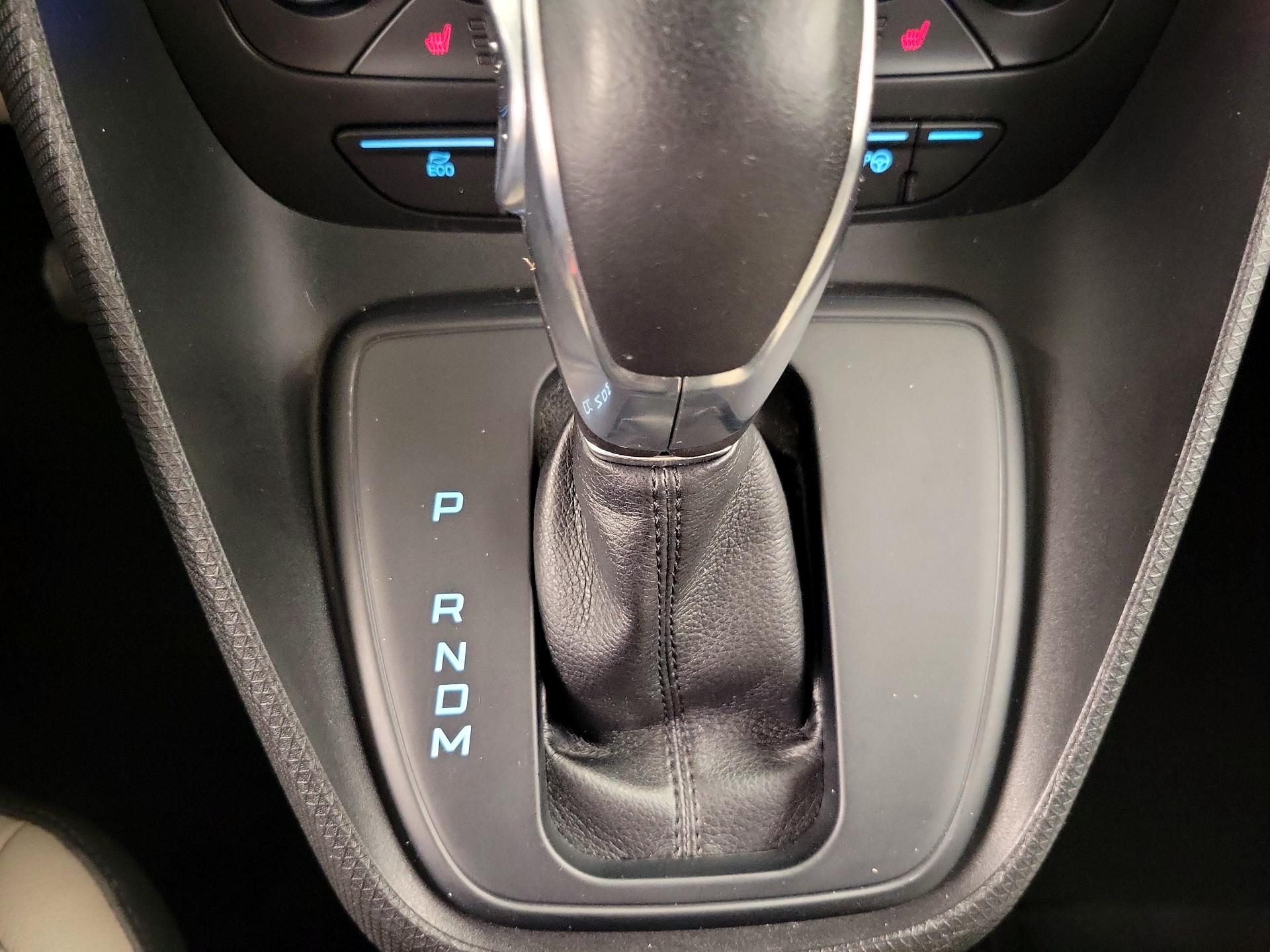 Thumbnail: 2019 Ford Transit Series - 18