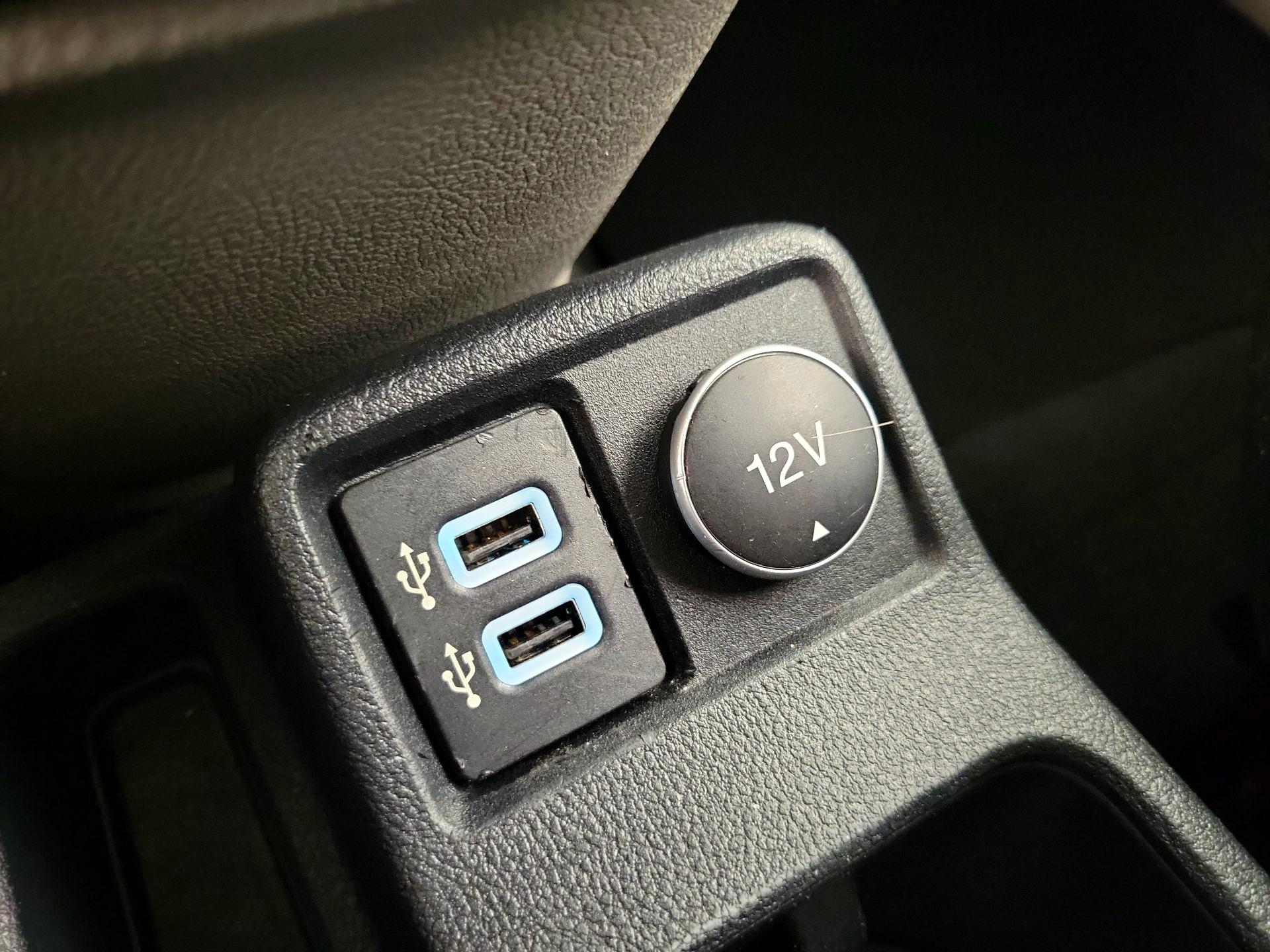 Thumbnail: 2019 Ford Transit Series - 19