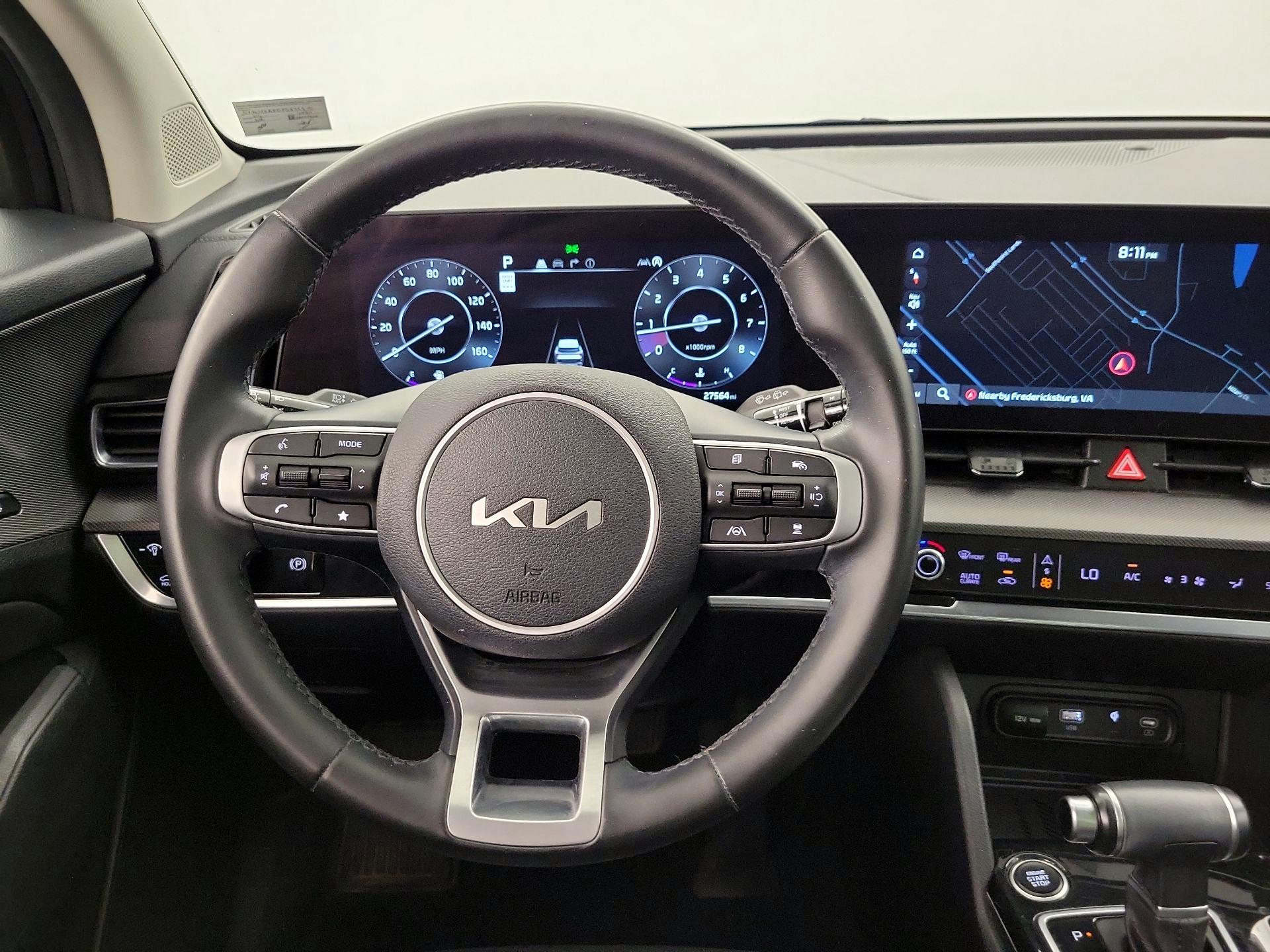 Thumbnail: 2023 Kia Sportage - 10