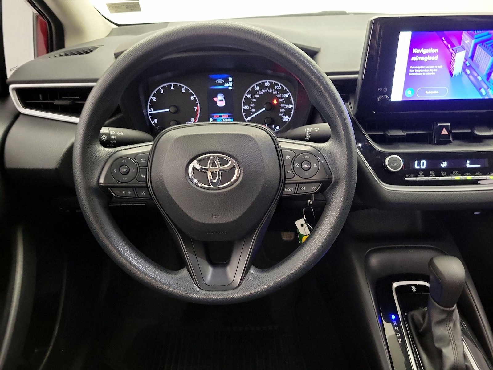 2024 Toyota Corolla LE - Photo 11