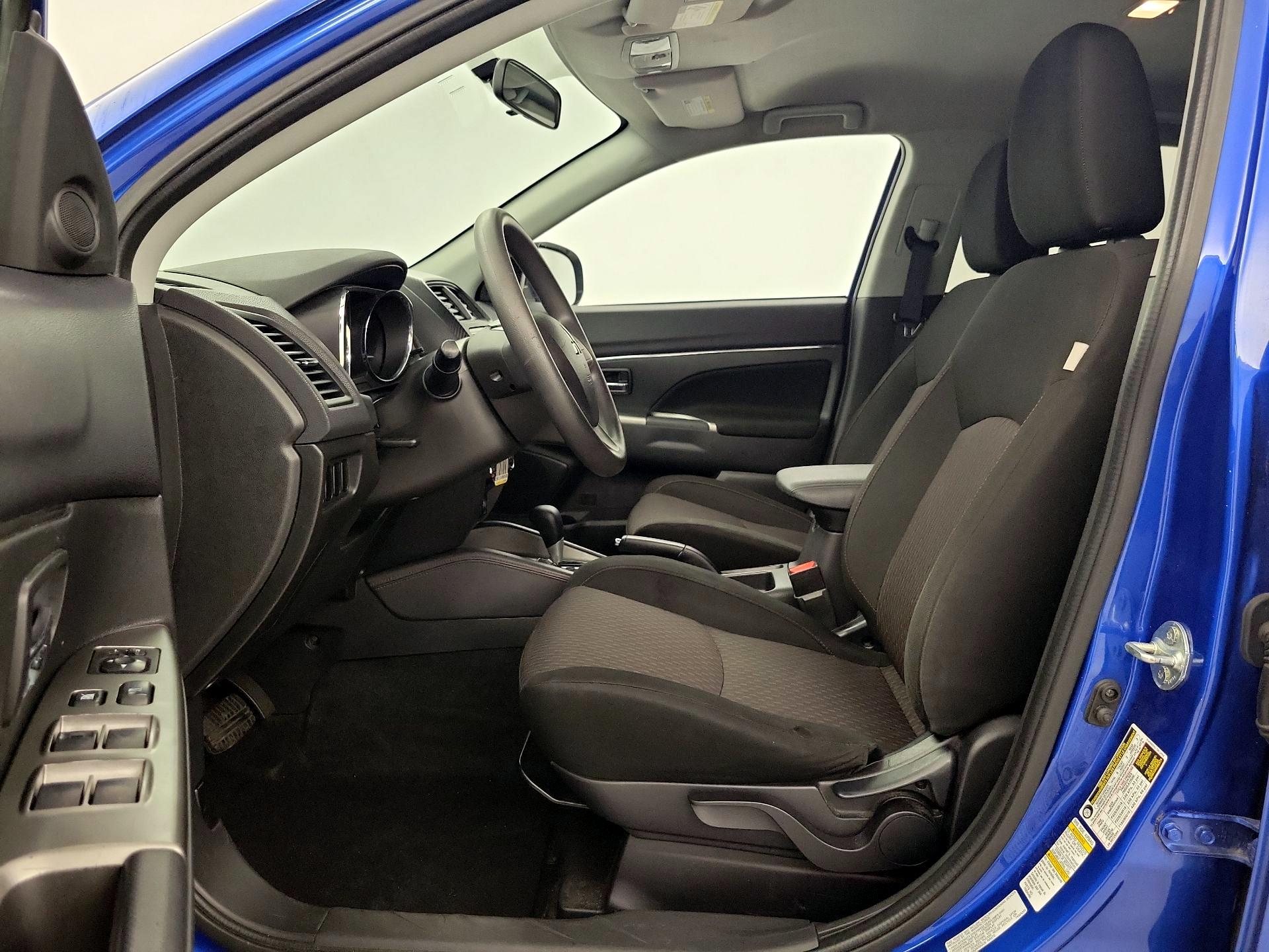 Thumbnail: 2019 Mitsubishi Outlander Sport - 11