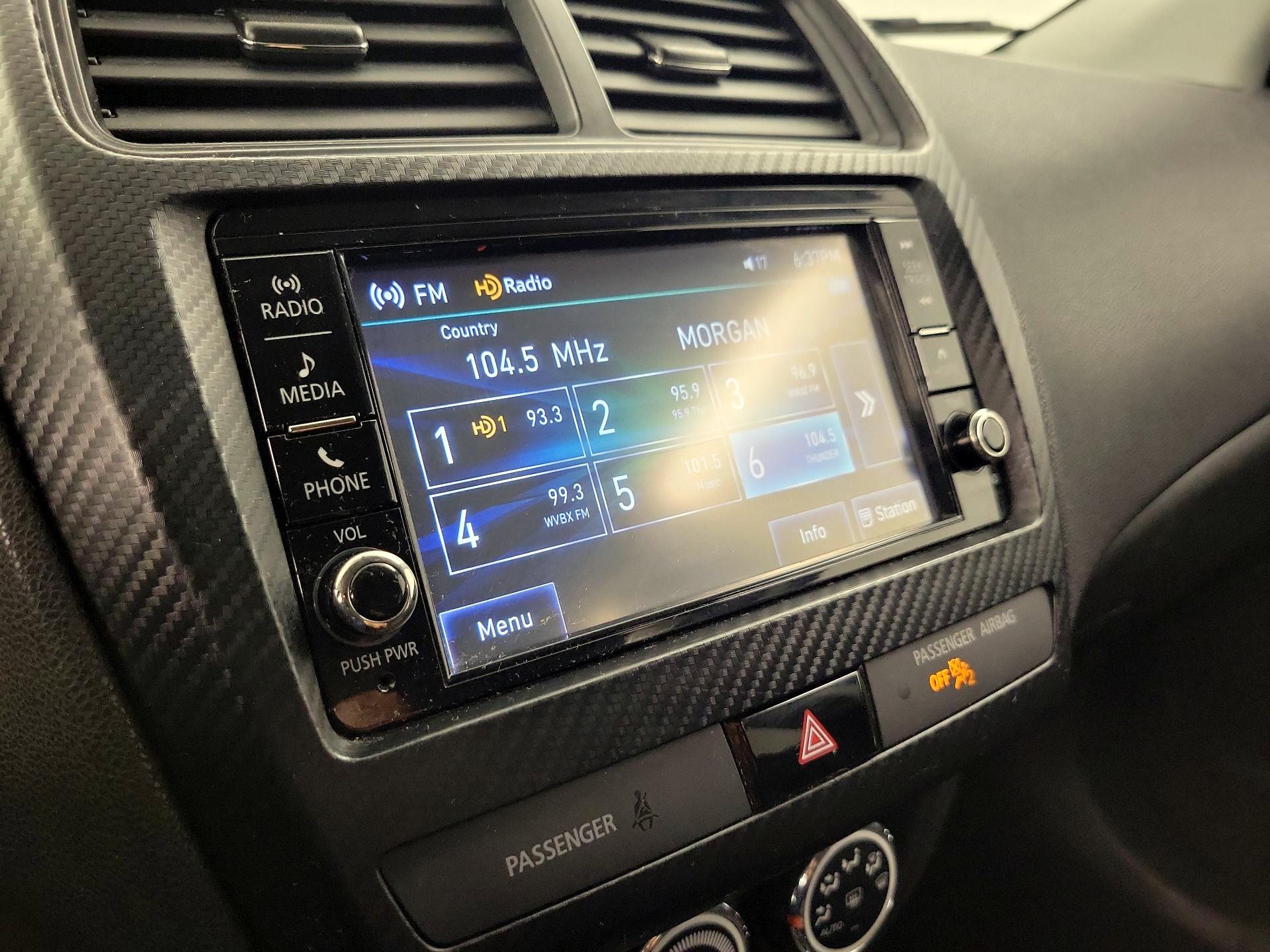 Thumbnail: 2019 Mitsubishi Outlander Sport - 14