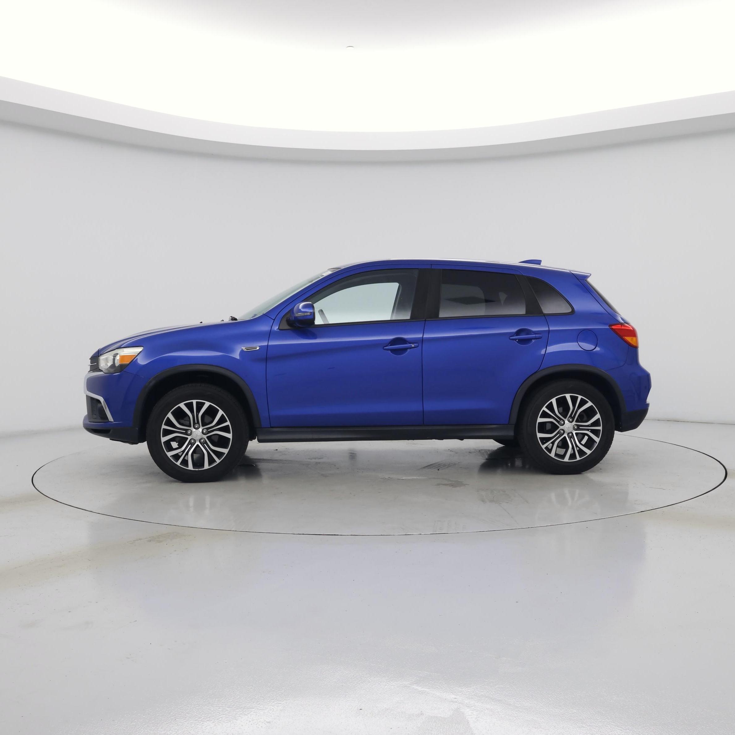 Thumbnail: 2019 Mitsubishi Outlander Sport - 3