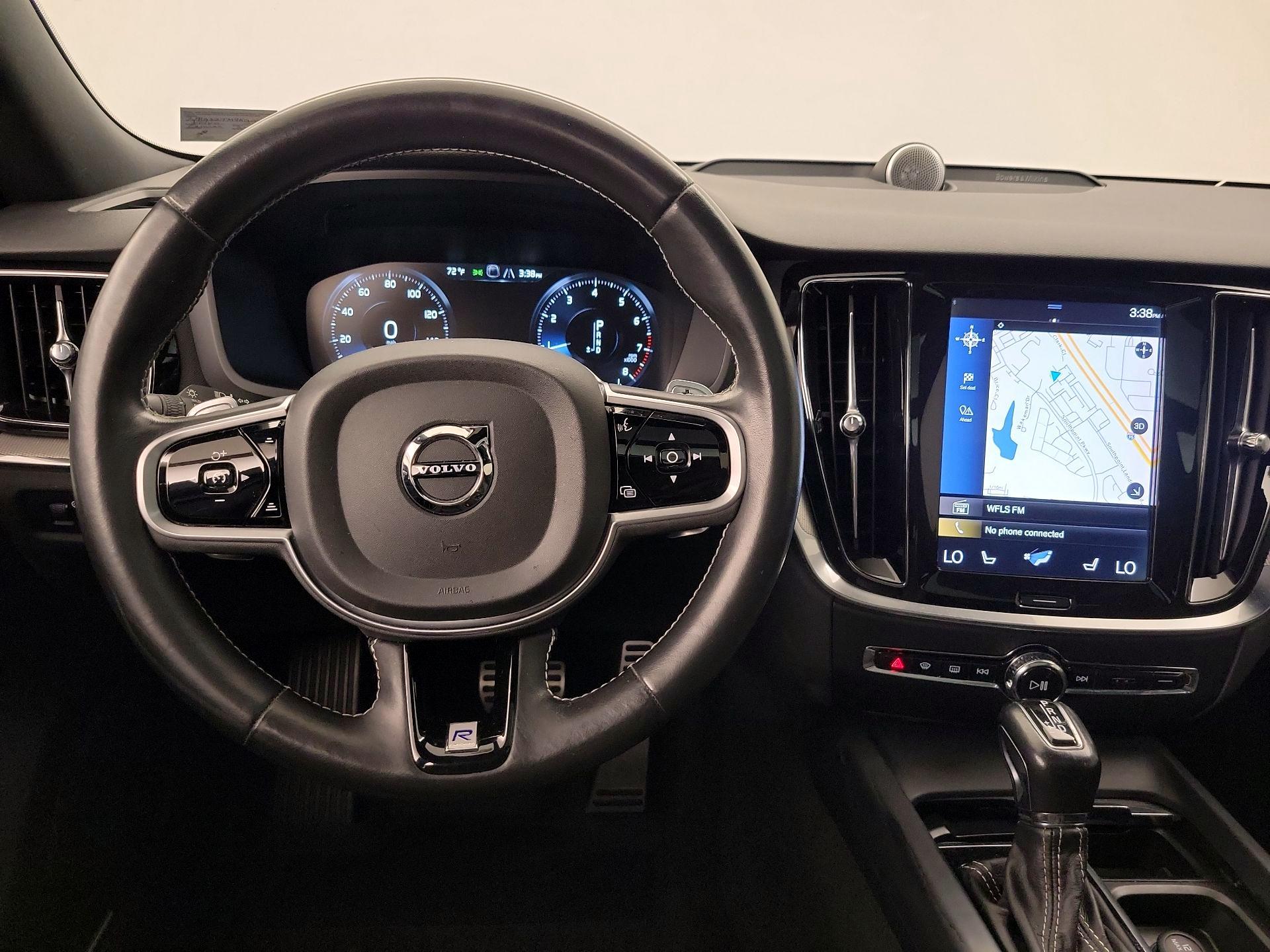 Thumbnail: 2019 Volvo S60 - 10