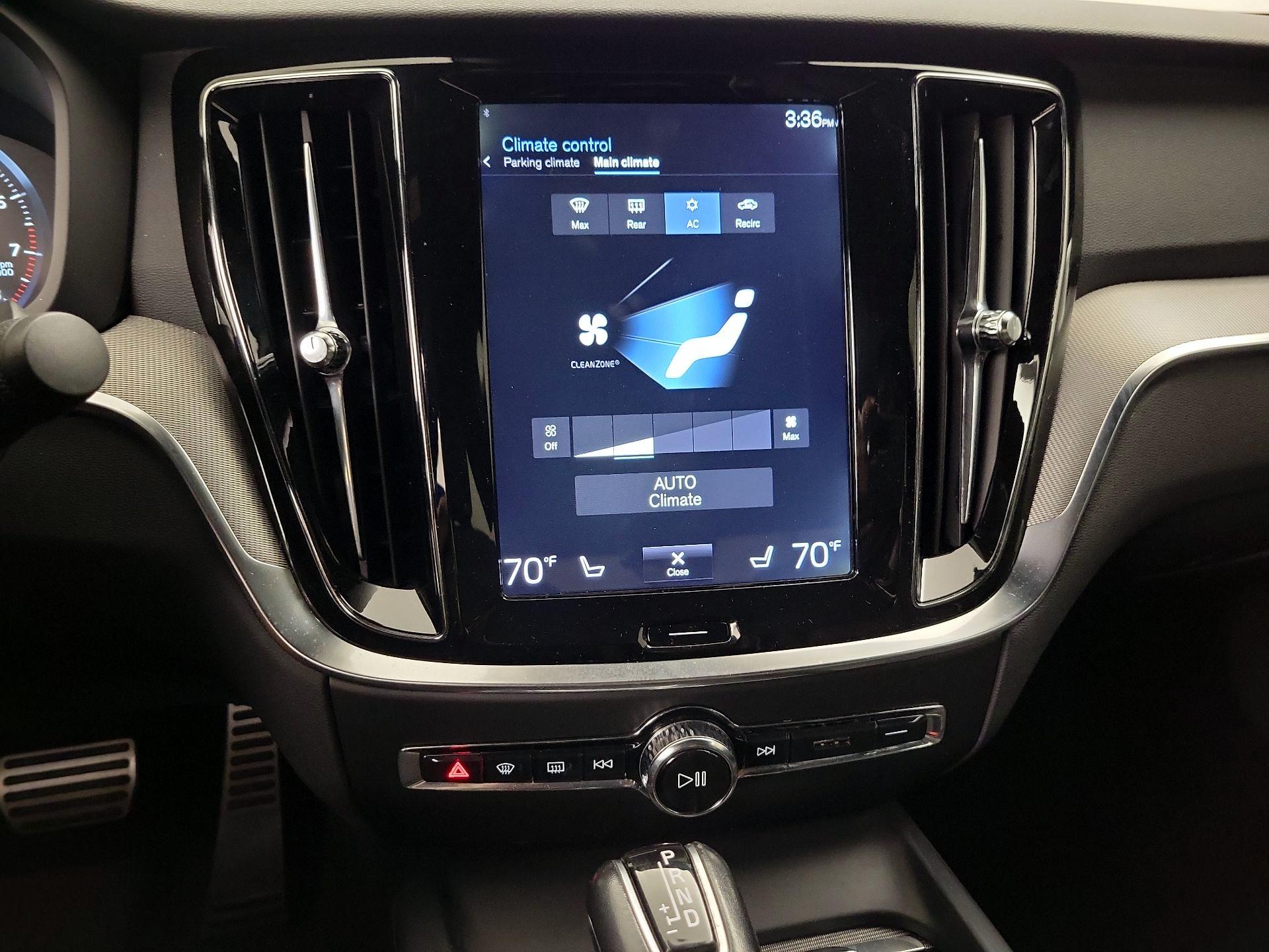 Thumbnail: 2019 Volvo S60 - 17