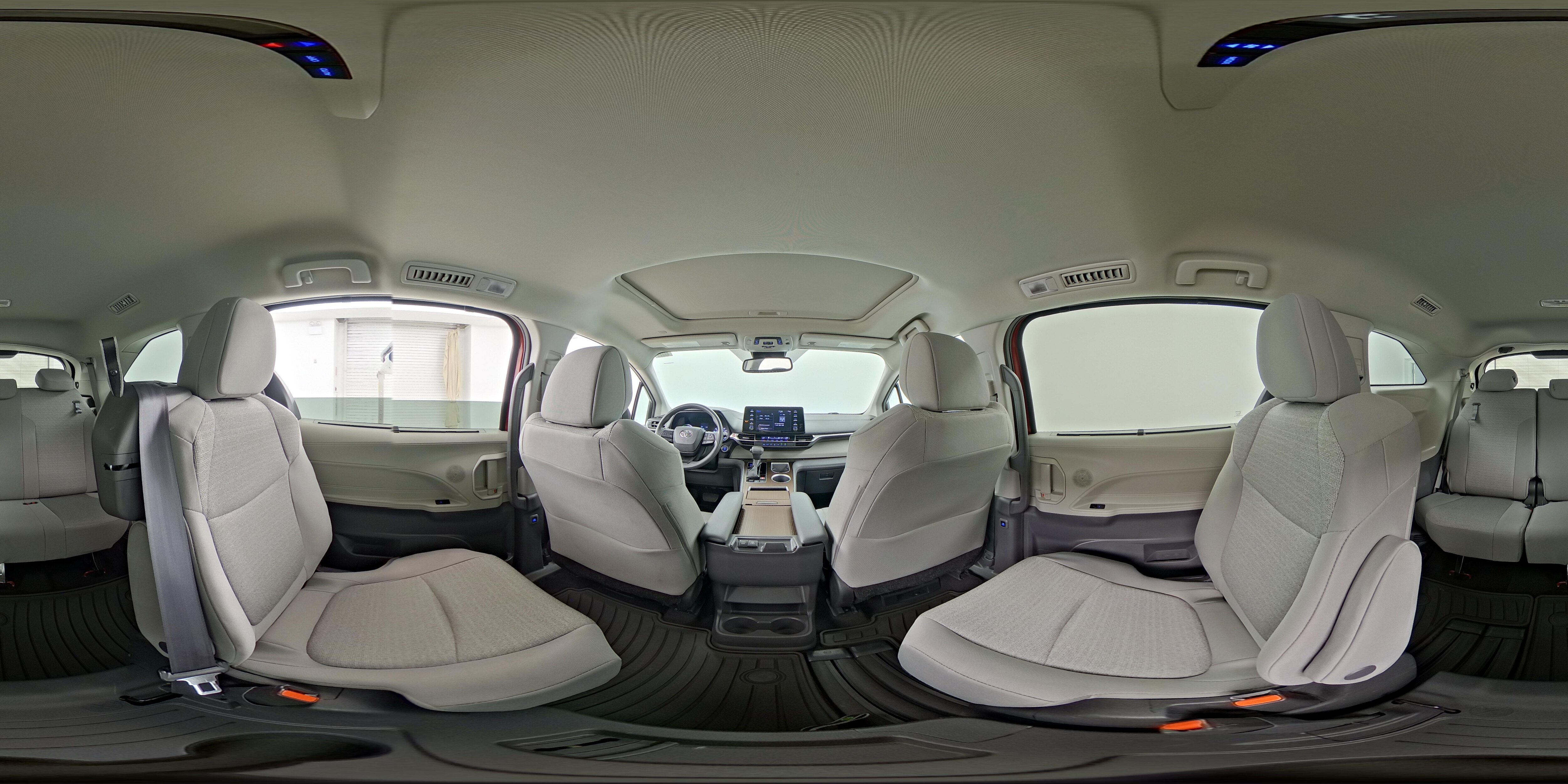 2022 Toyota Sienna LE - Photo 28