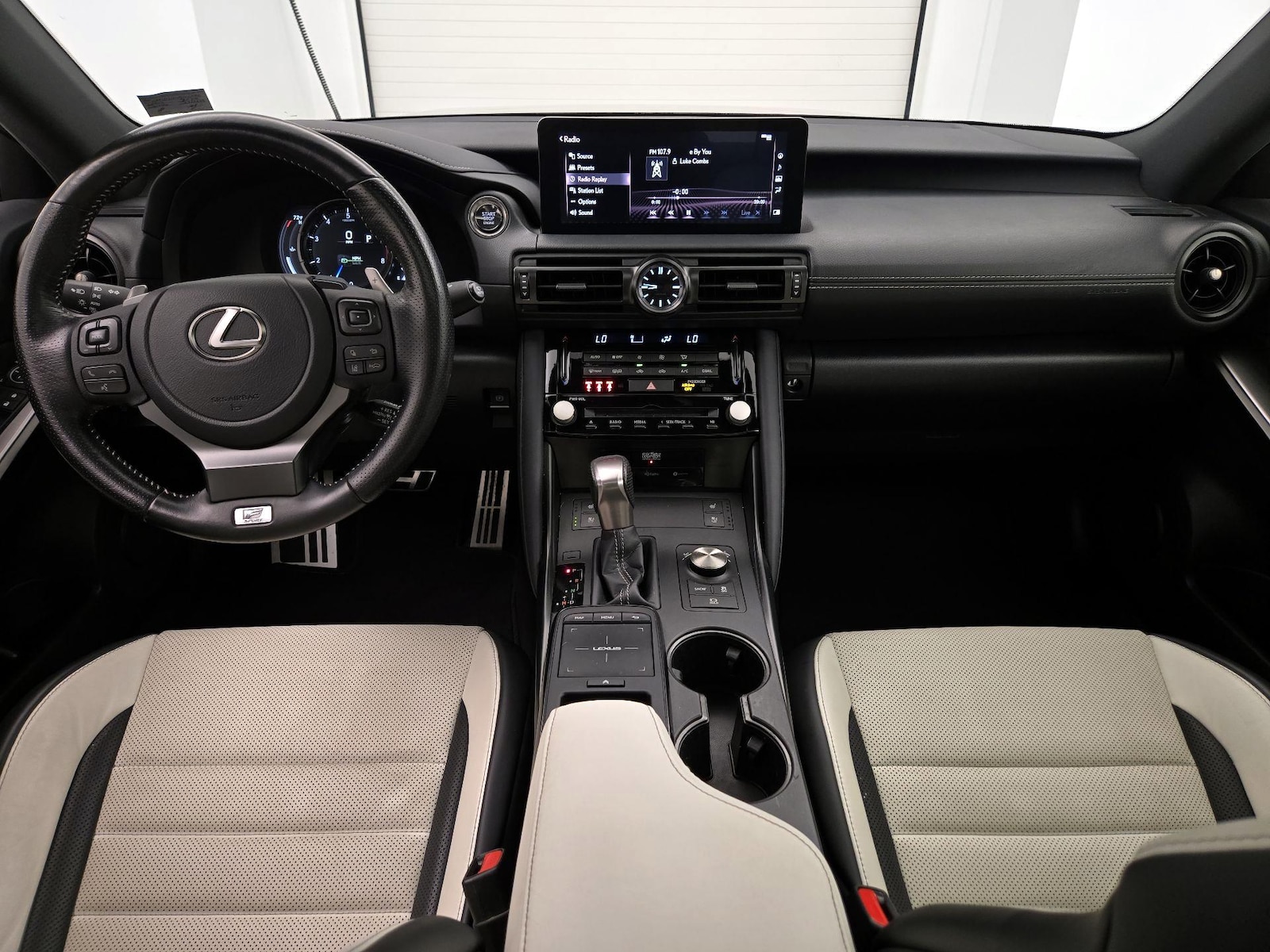 2025 Lexus IS 500 F SPORT PERFORMANCE - Photo 10