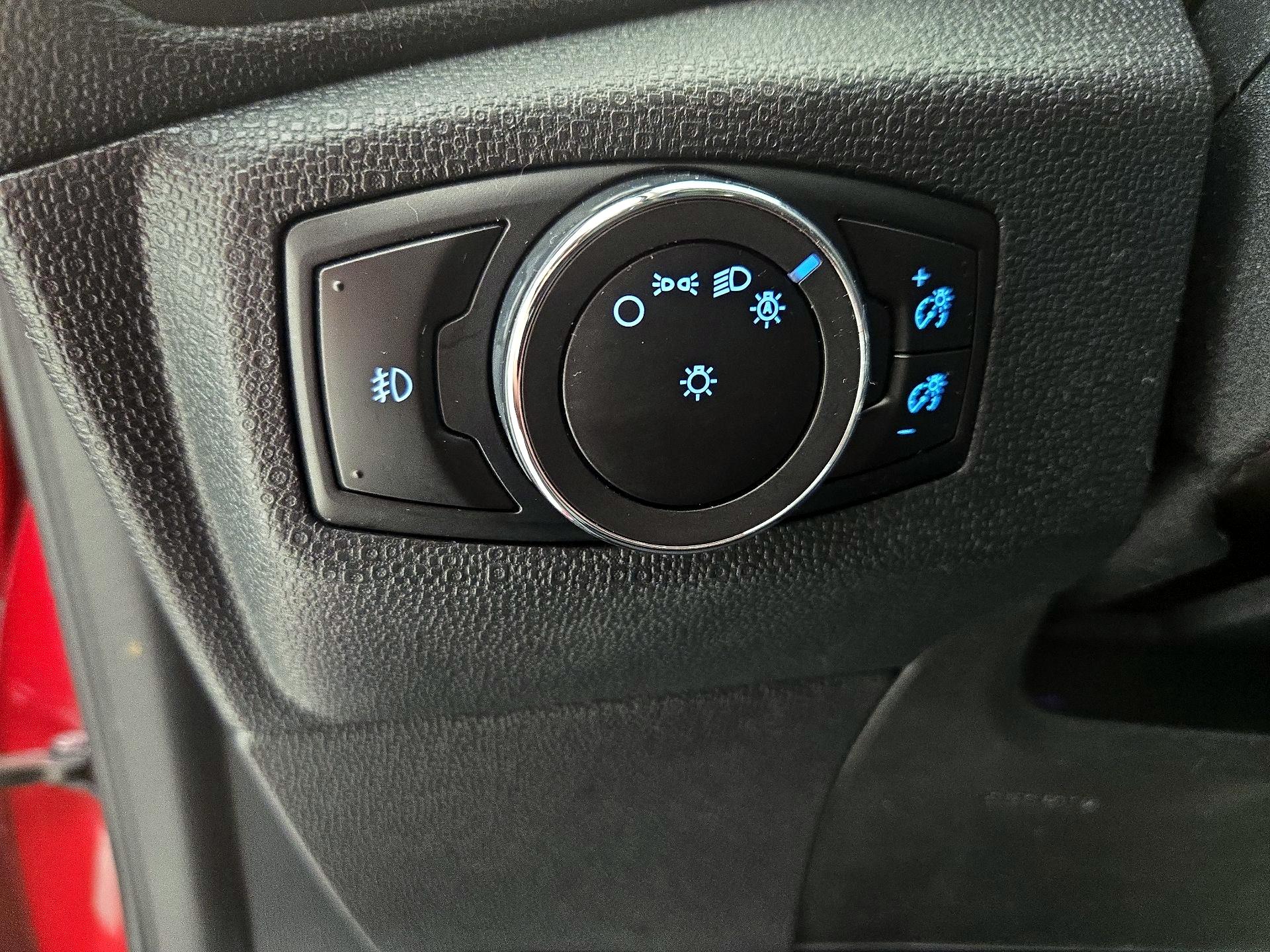 Thumbnail: 2018 Ford EcoSport - 13