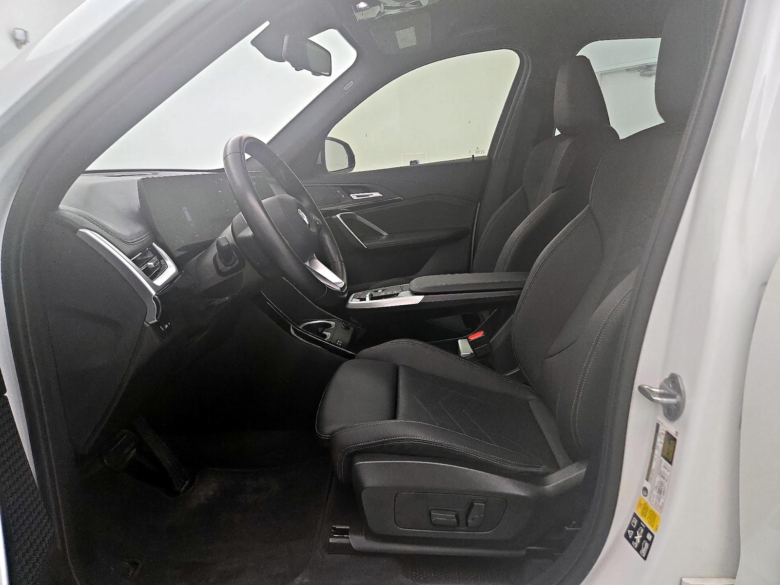 2023 BMW X1 28i - Photo 12