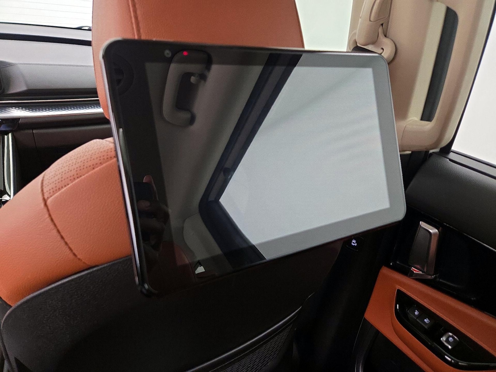 2022 Kia Carnival SX Prestige - Photo 28