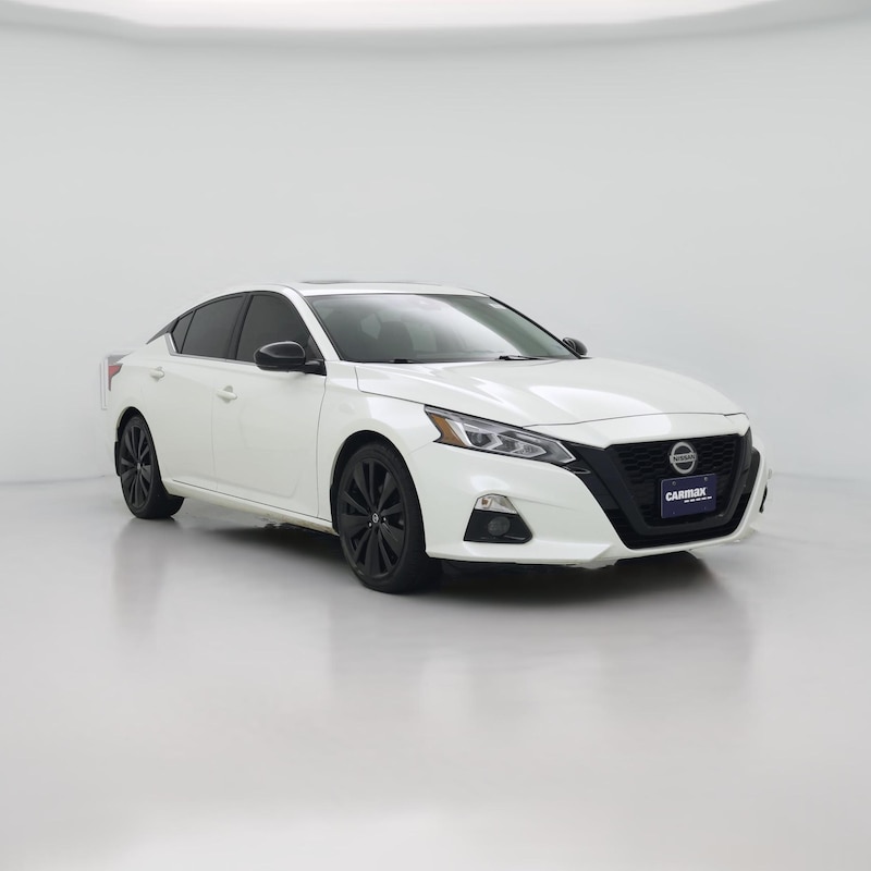 2022 Nissan Altima SR