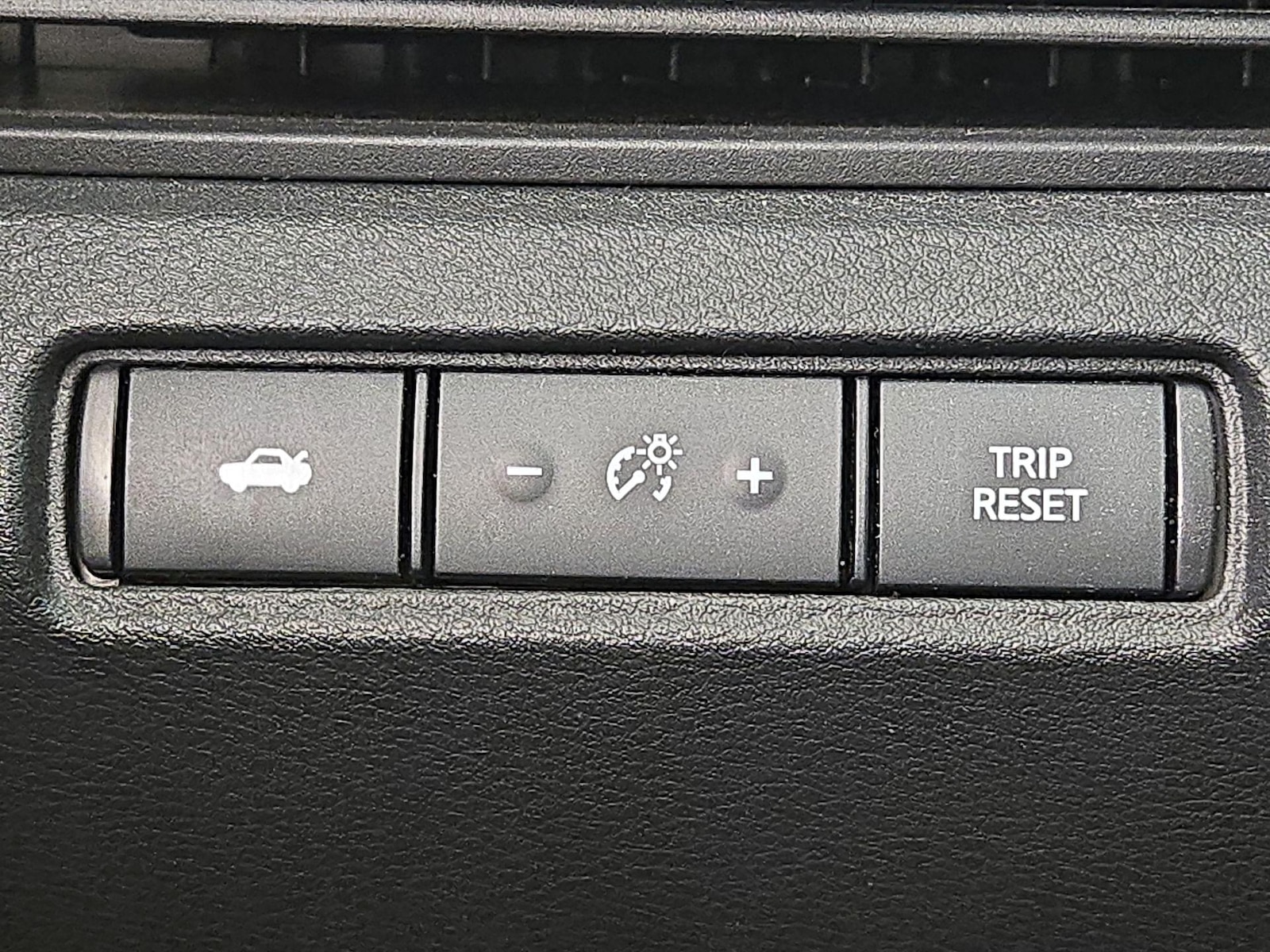 2022 Nissan Altima SR - Photo 14