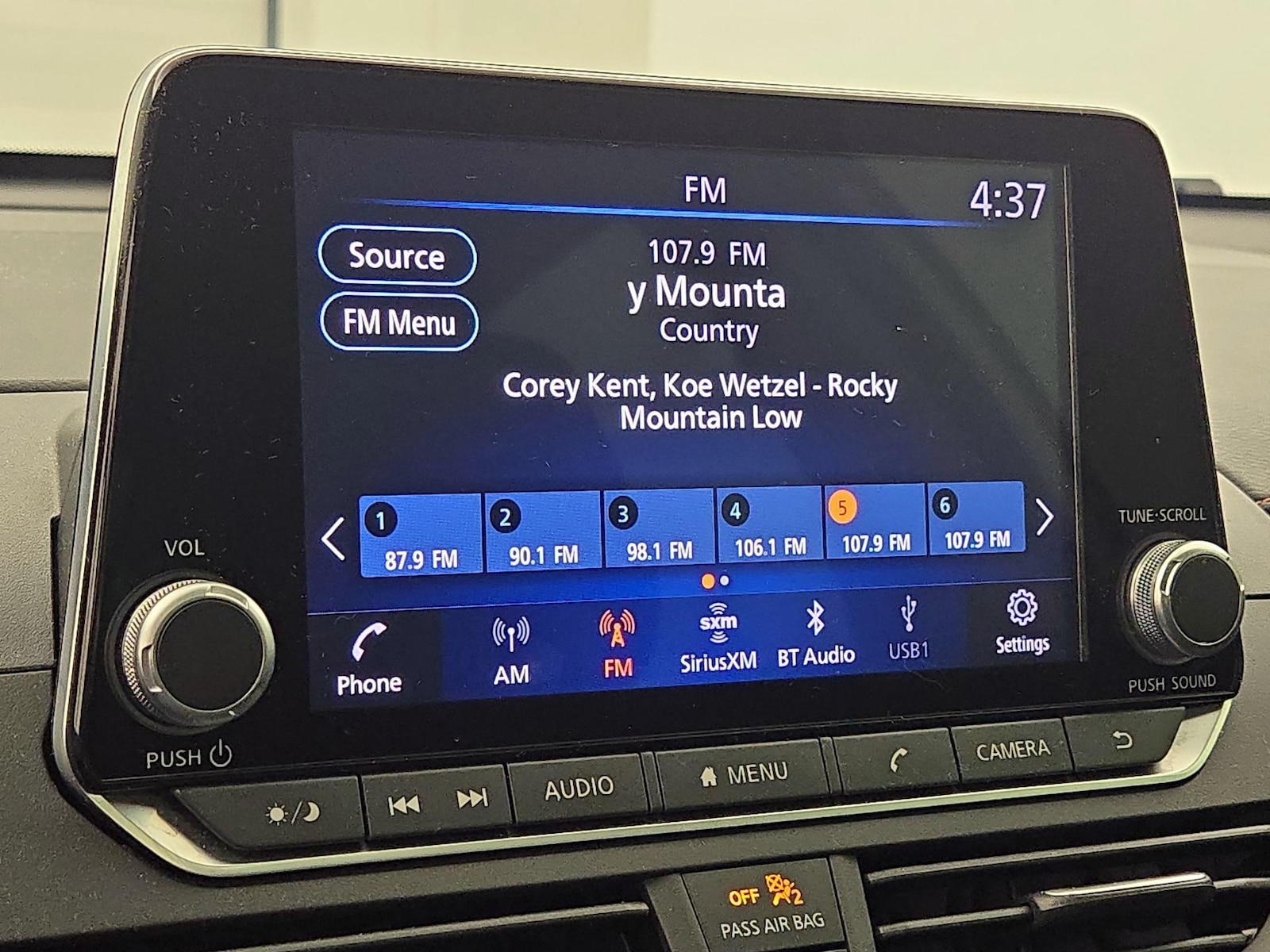 2022 Nissan Altima SR - Photo 16