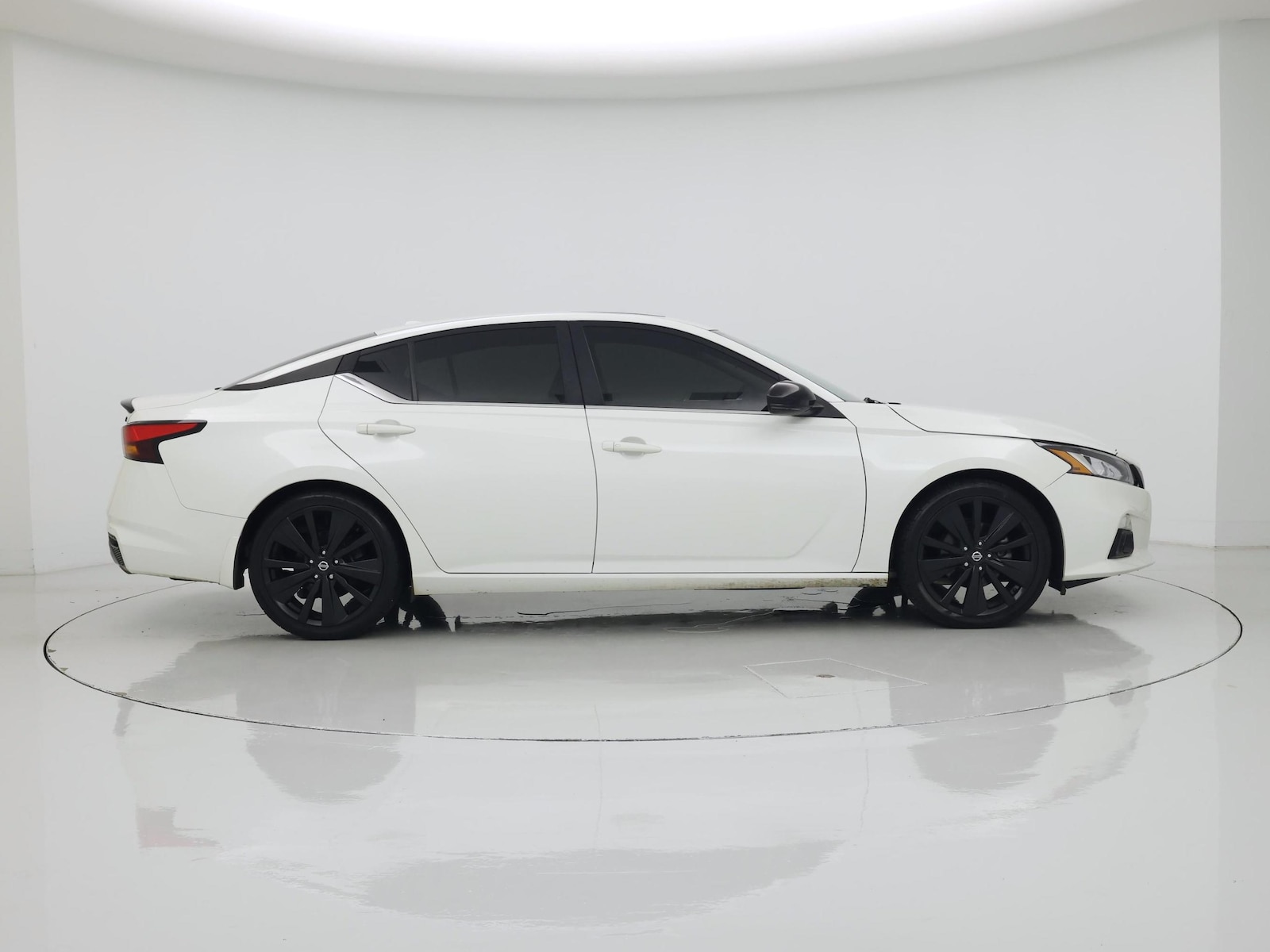 2022 Nissan Altima SR - Photo 8