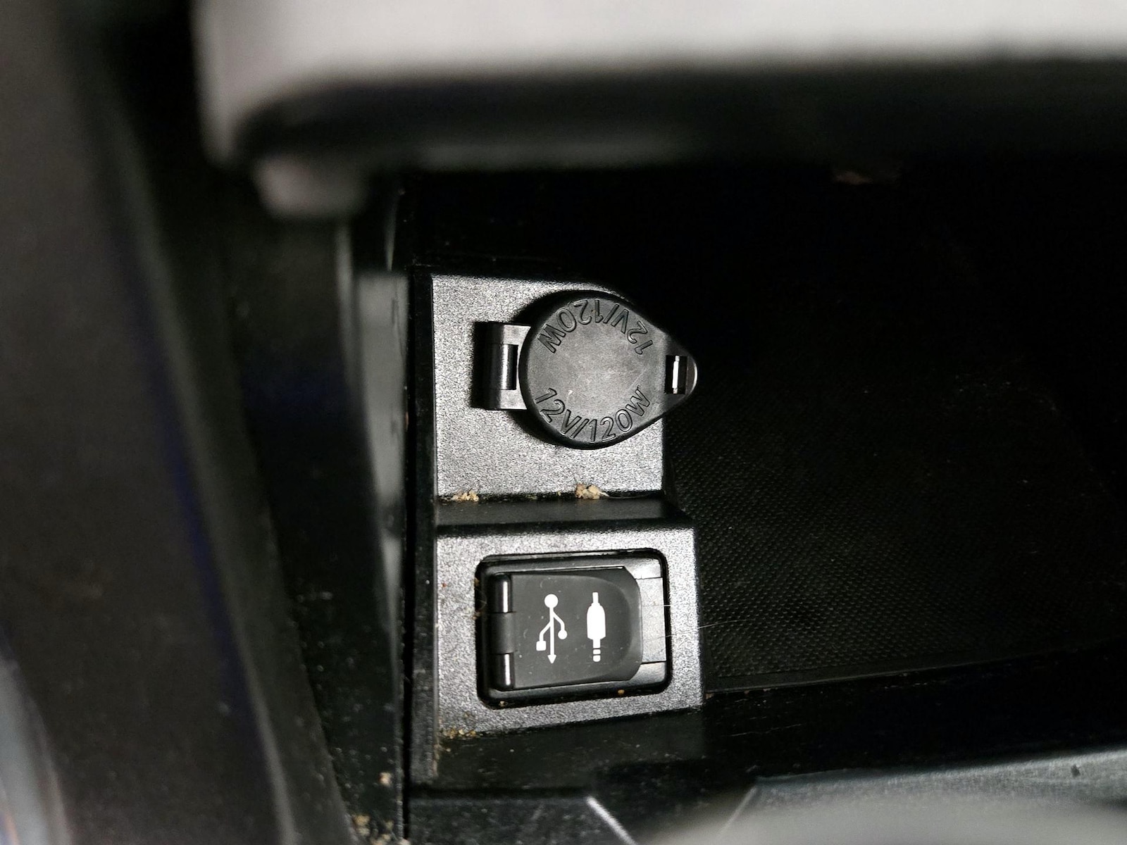 2017 Toyota Camry SE - Photo 19