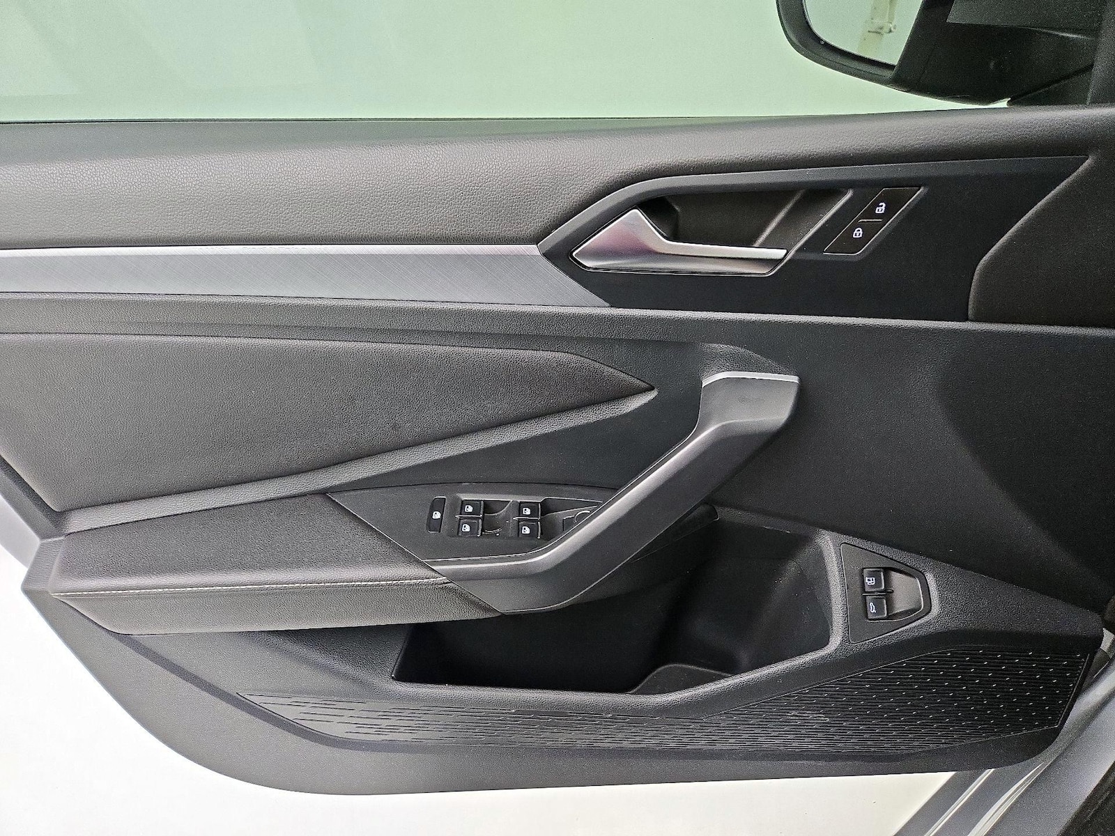 2024 Volkswagen Jetta SE - Photo 13