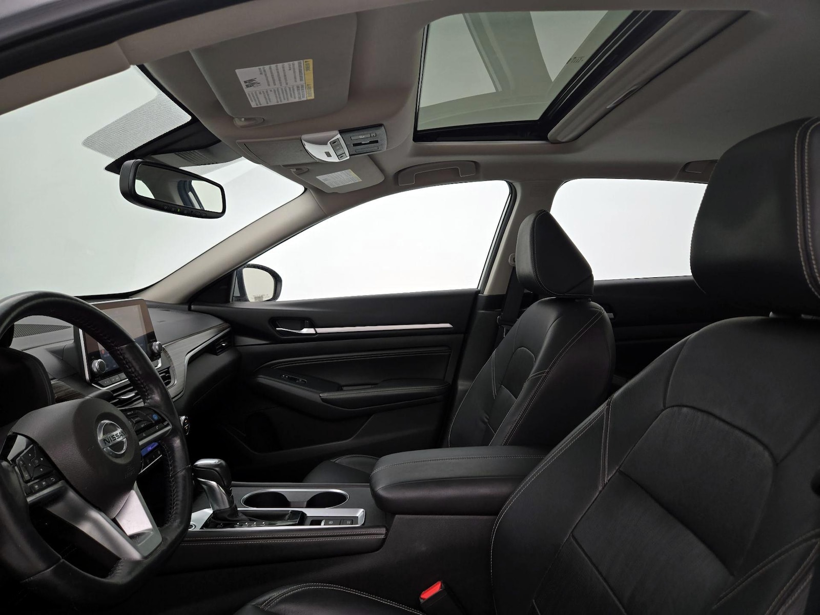 Sunroof(s) & Overhead Airbags