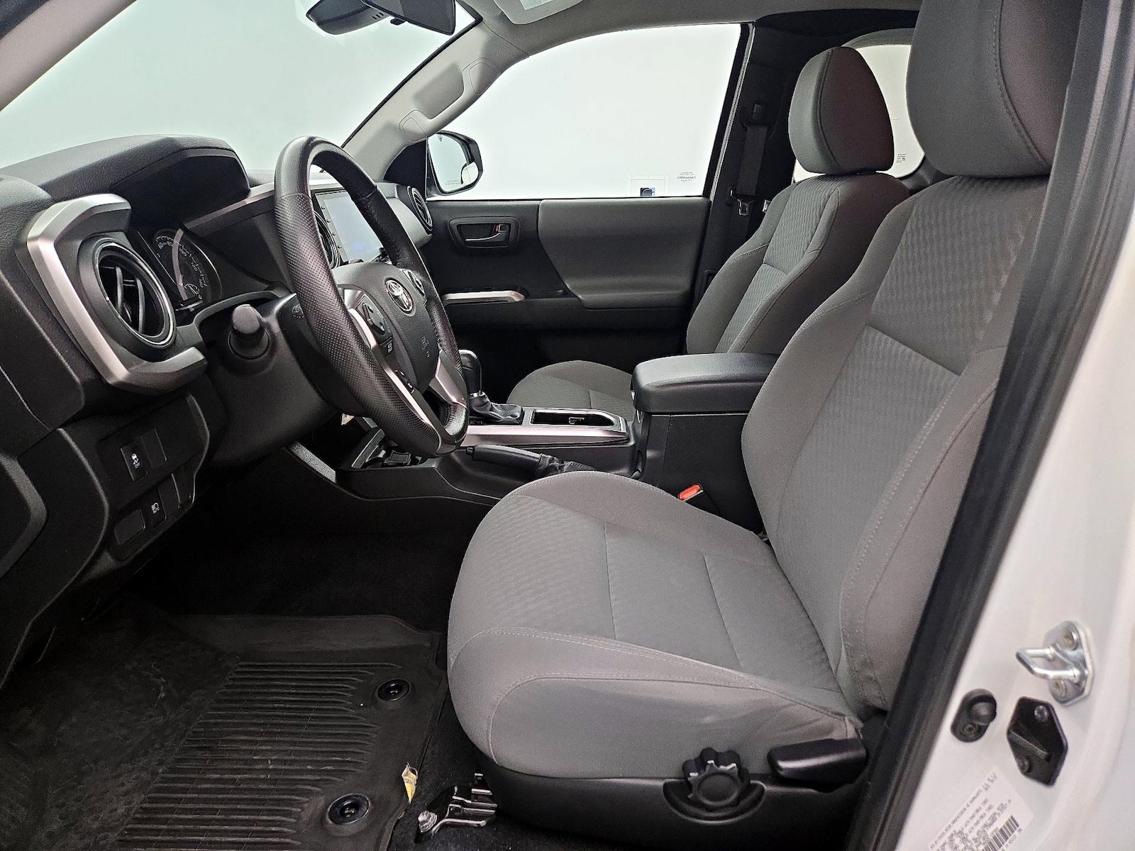 Power Seat(s) & Side Airbags