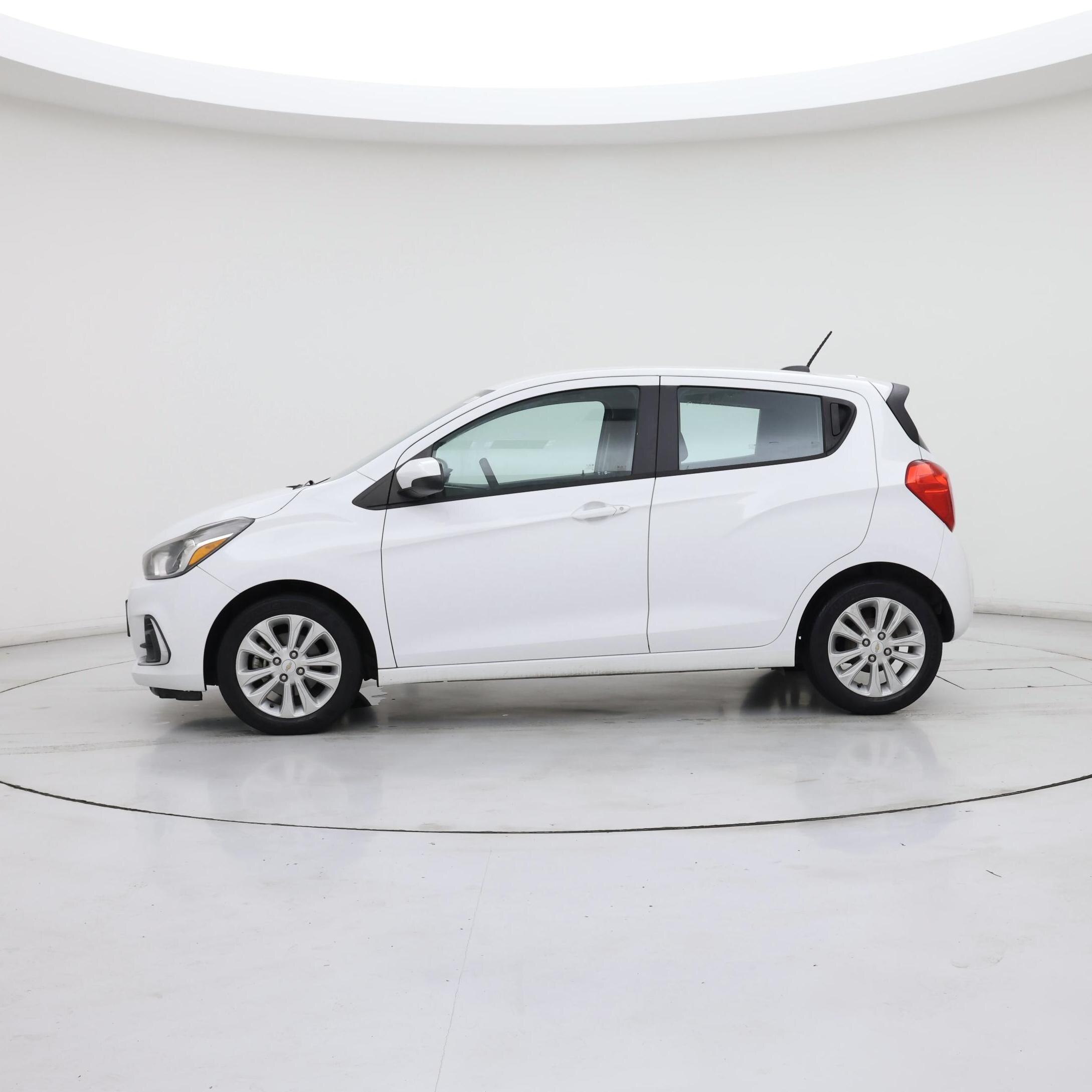 Thumbnail: 2017 Chevrolet Spark - 3