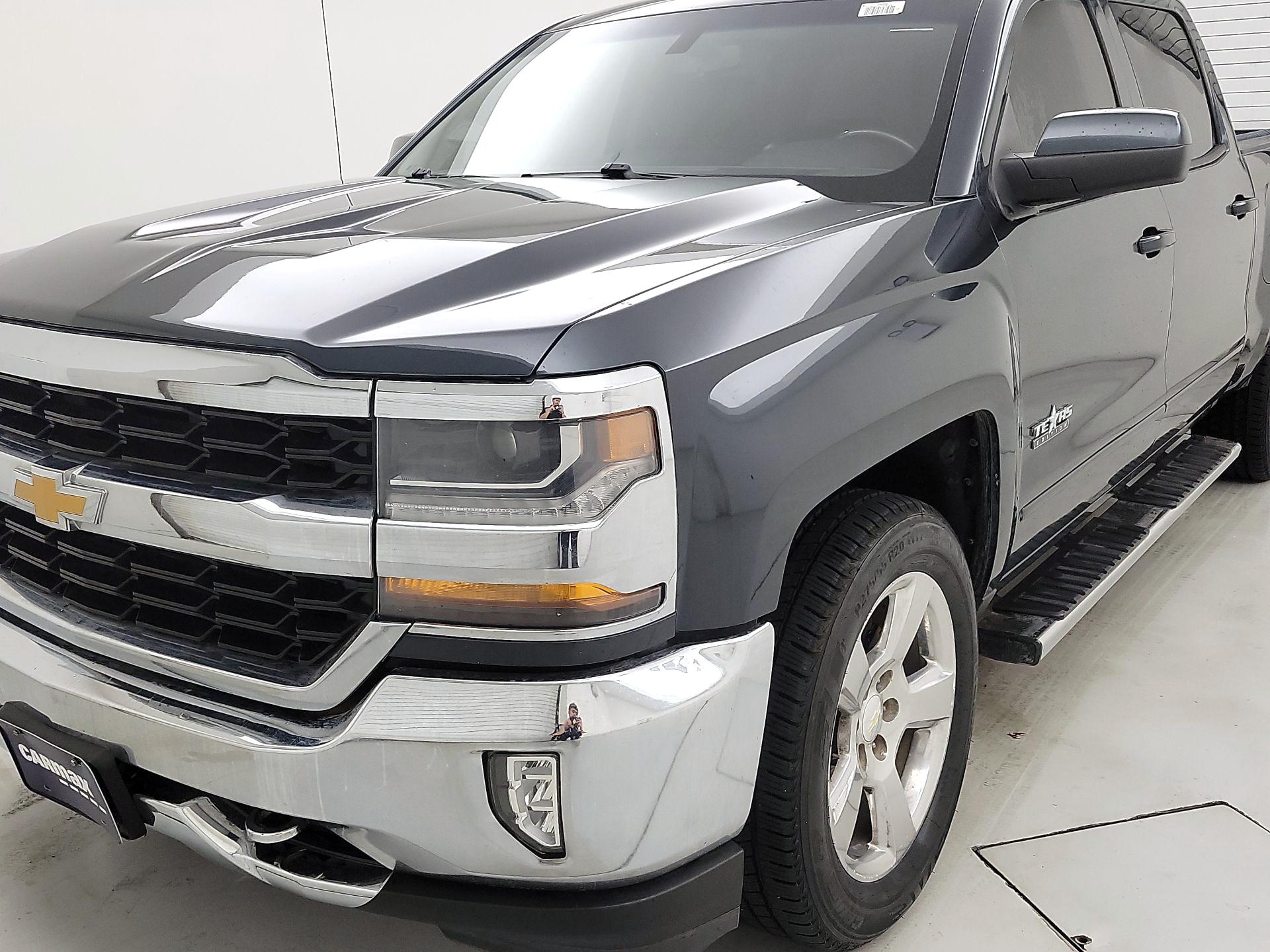 Thumbnail: 2017 Chevrolet Silverado 1500 - 3