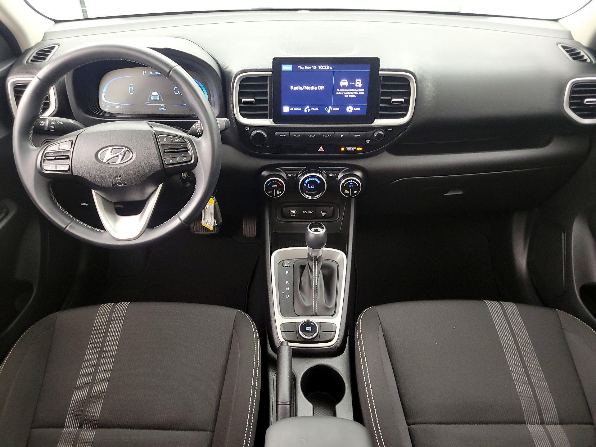 Thumbnail: 2023 Hyundai Venue - 9