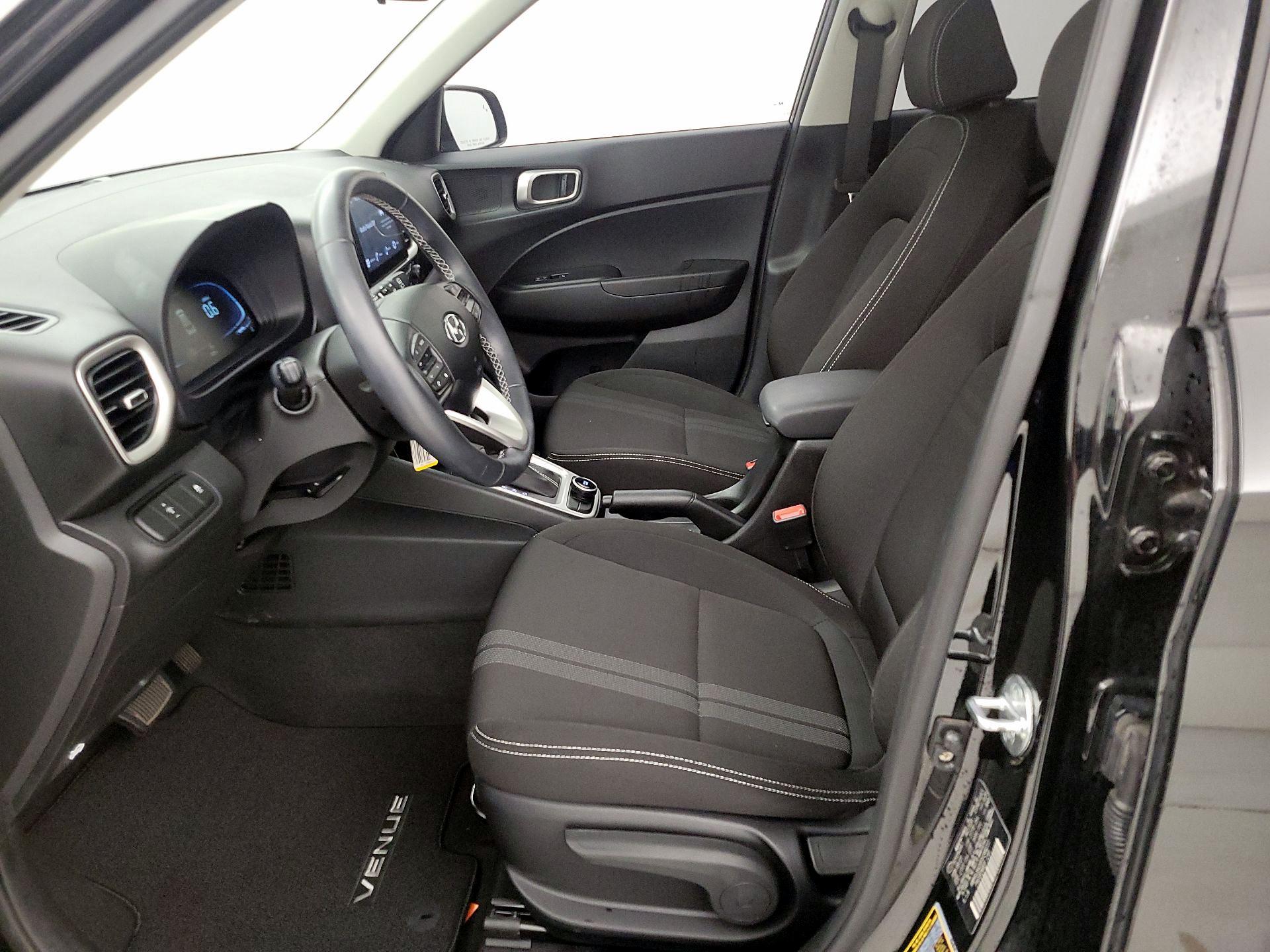 Thumbnail: 2023 Hyundai Venue - 11