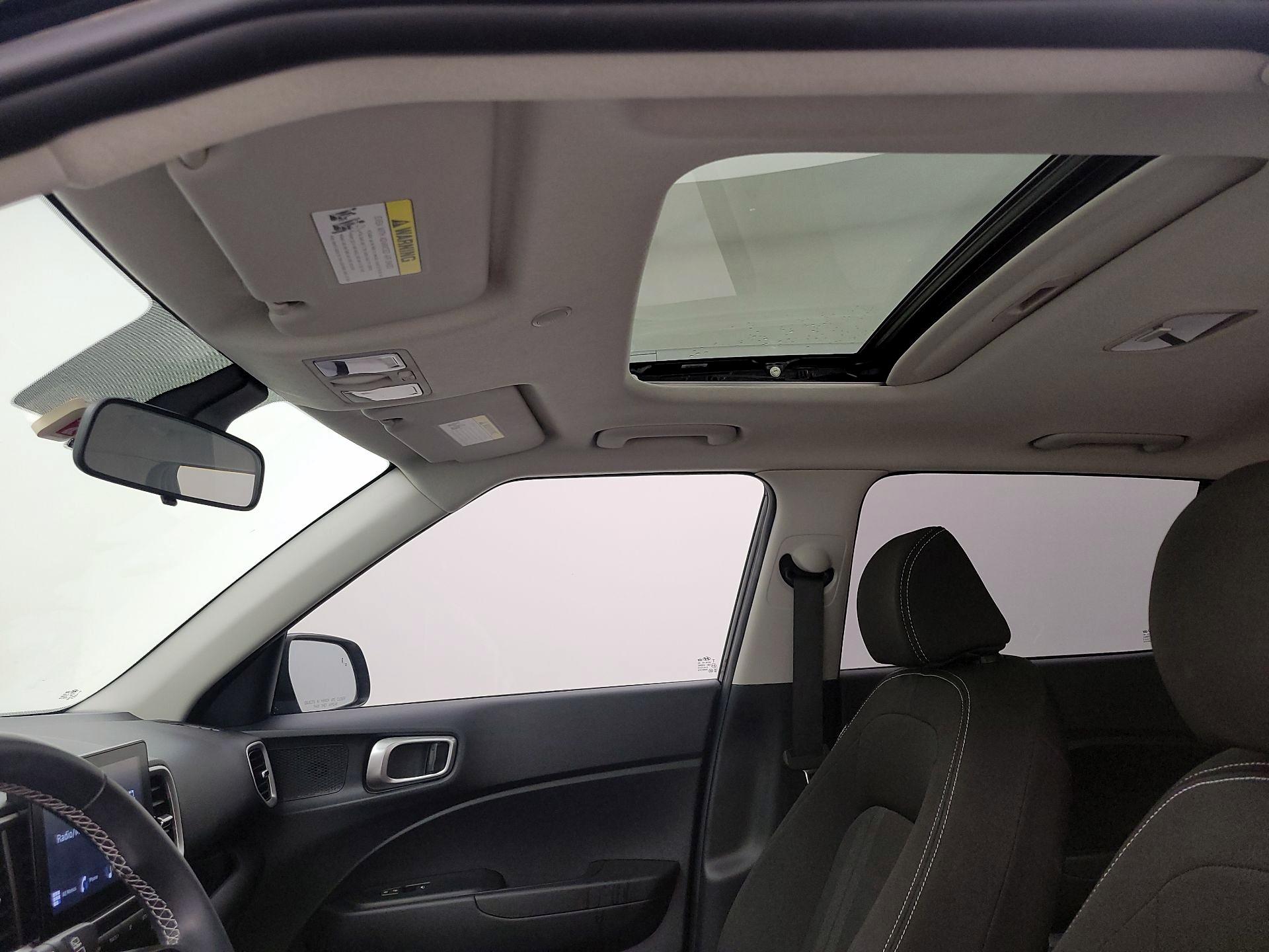 Thumbnail: 2023 Hyundai Venue - 19