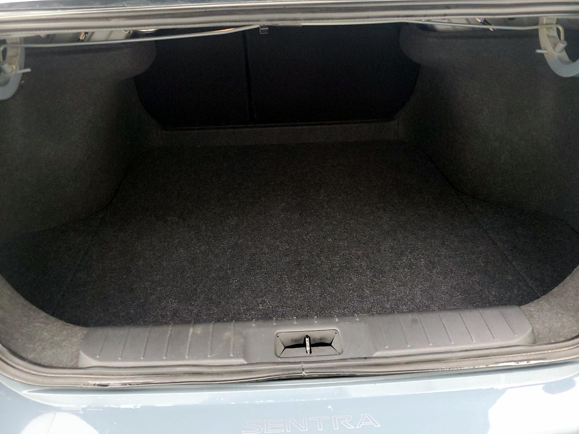 Thumbnail: 2024 Nissan Sentra - 20