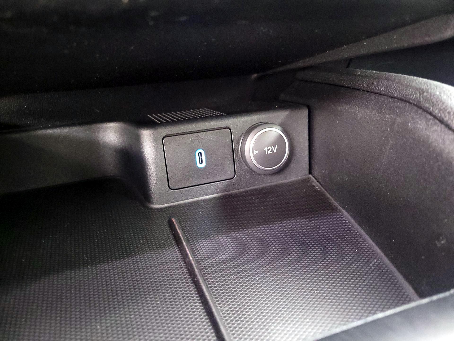 Thumbnail: 2020 Ford Escape - 18