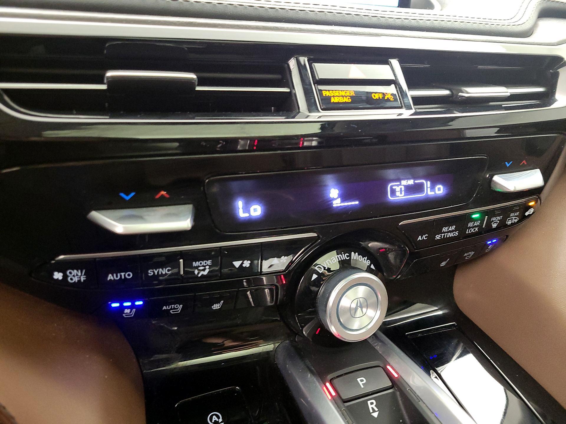 Thumbnail: 2022 Acura MDX - 17